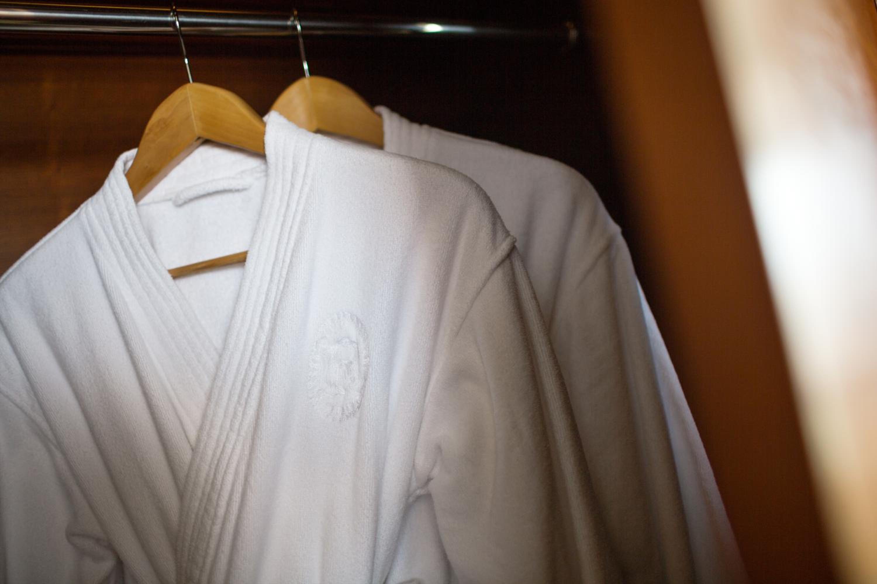 Deluxe Twin Room with Sea View photo 3