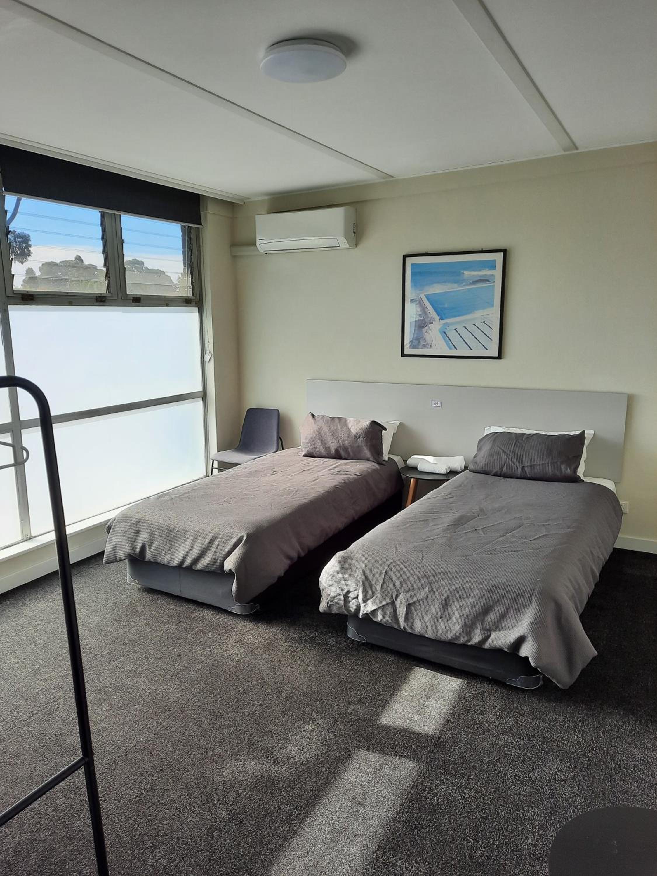 Standard Twin Room With Shared Bathroom