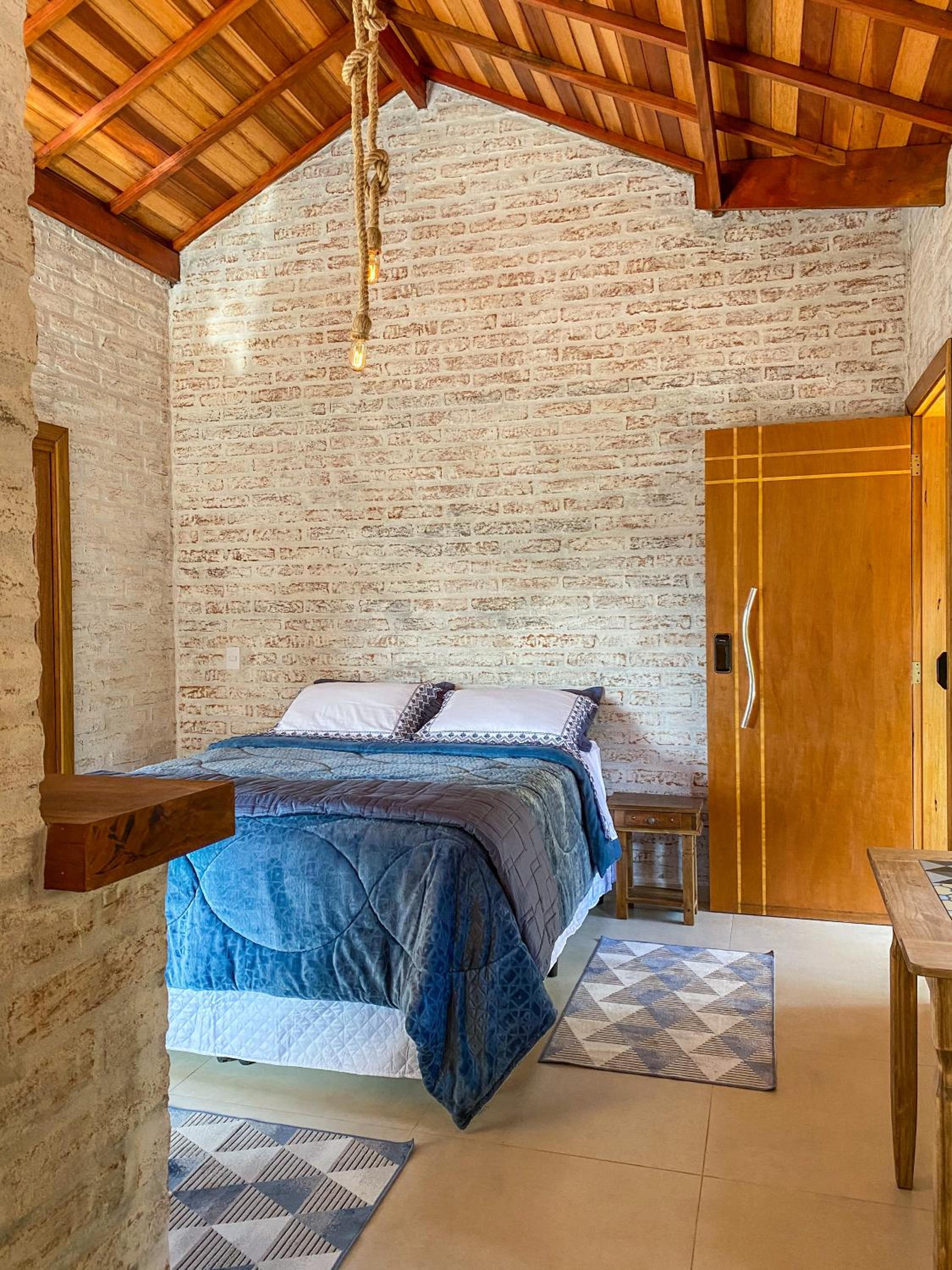 Queen Suite with Spa Bath - Photo 3