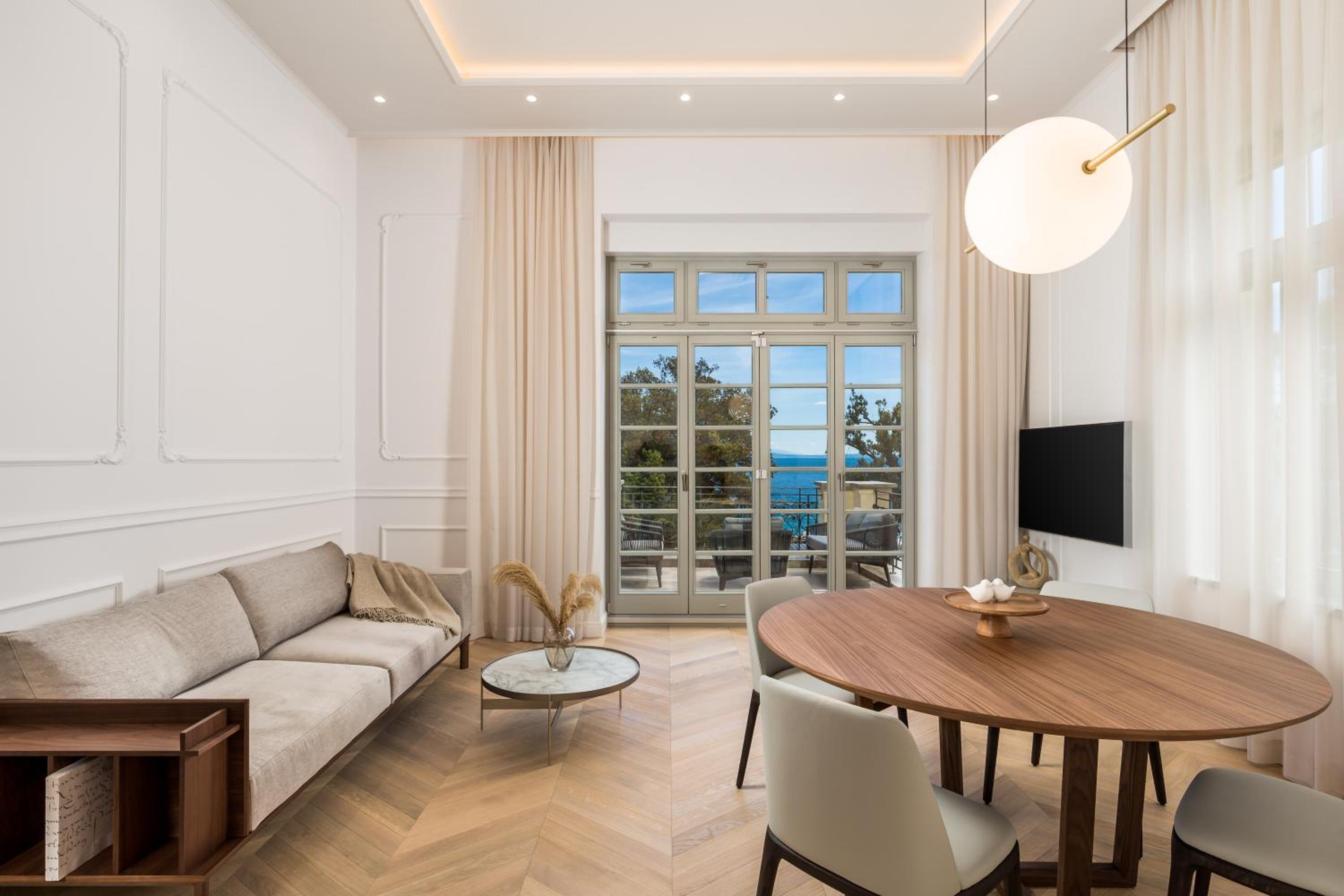 Apartment with Sea View photo 2