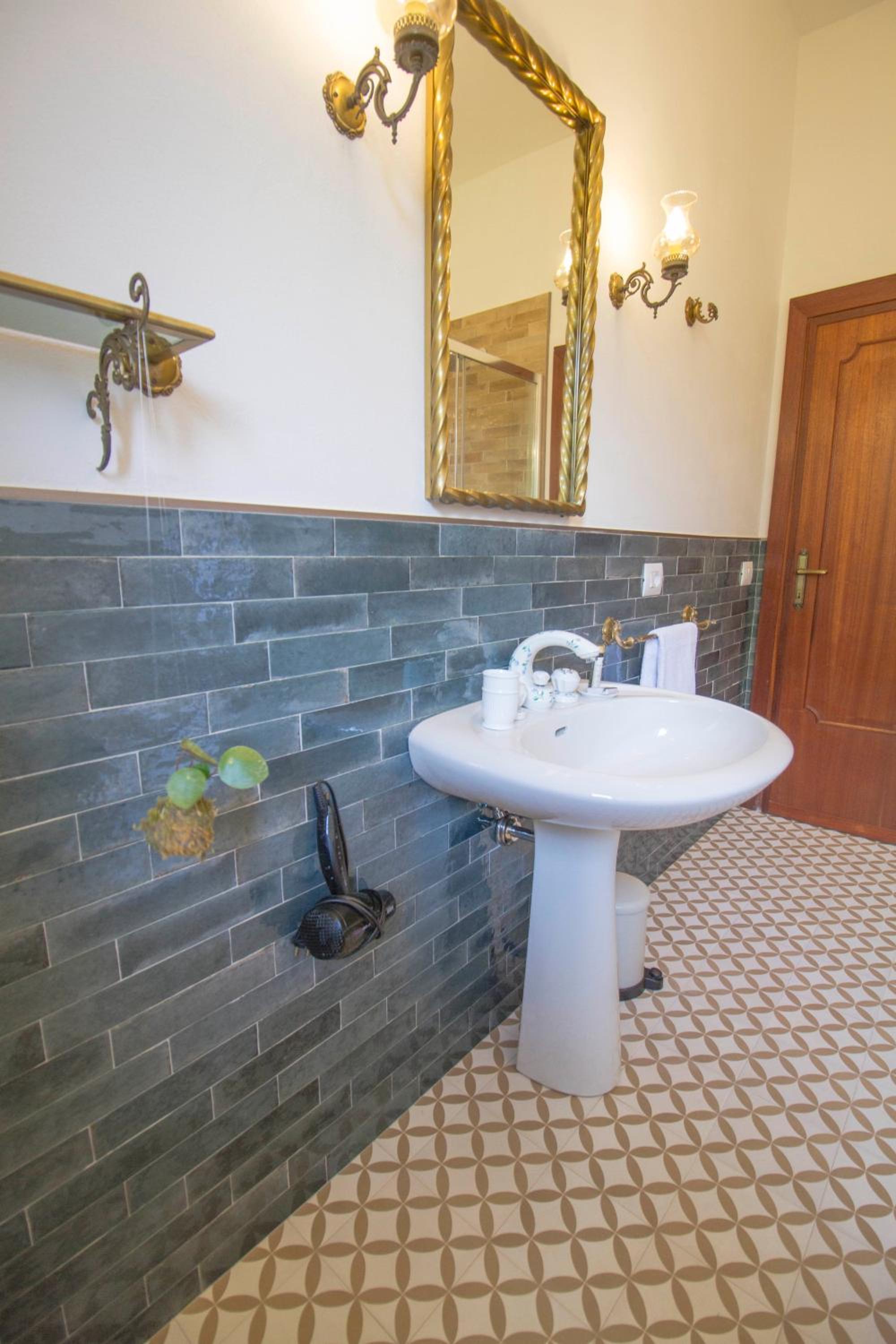 Superior Double or Twin Room photo 2