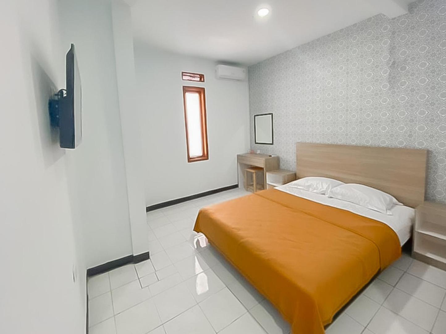Standard Double Room - Photo 4