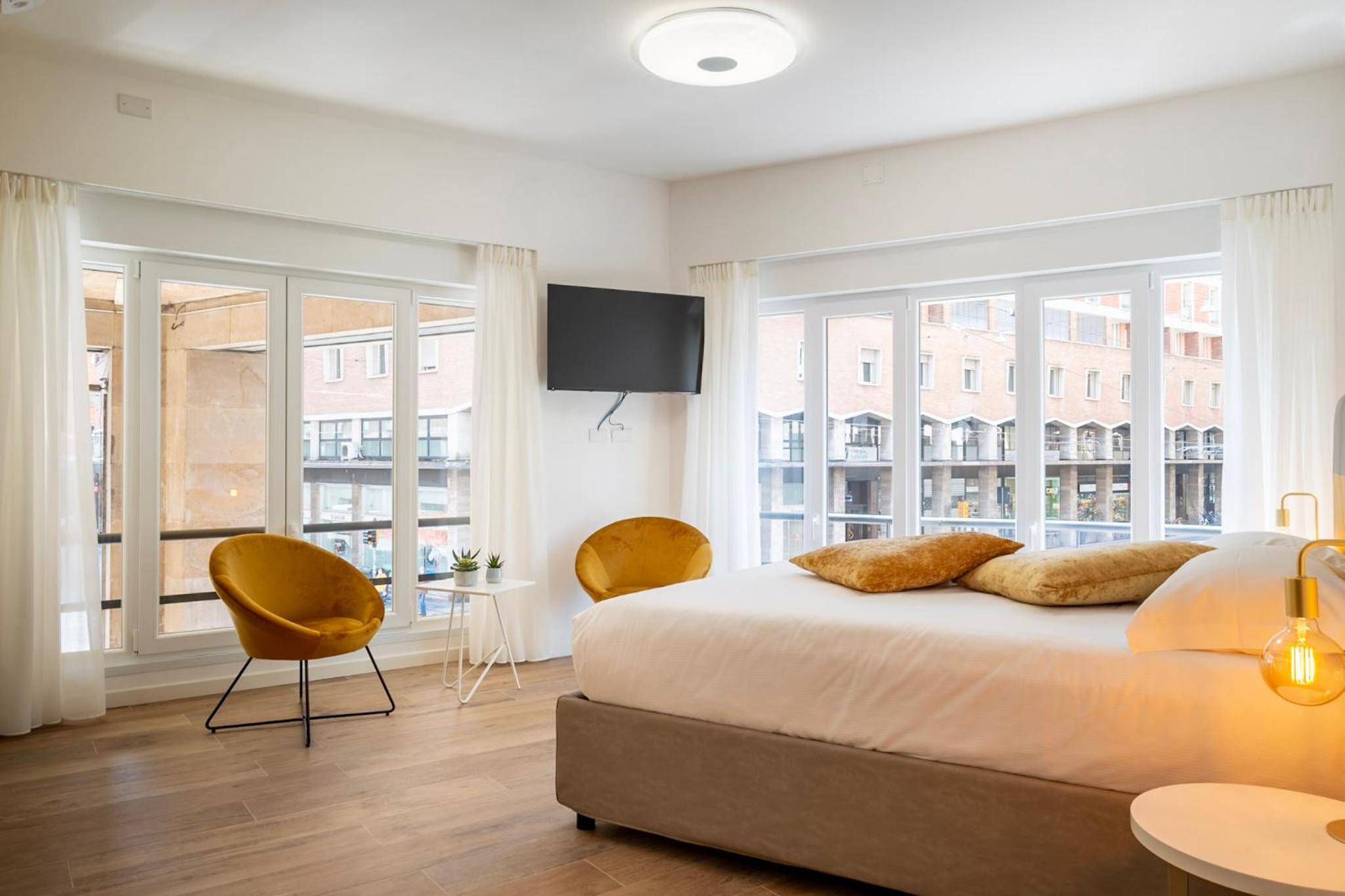 Deluxe King Room