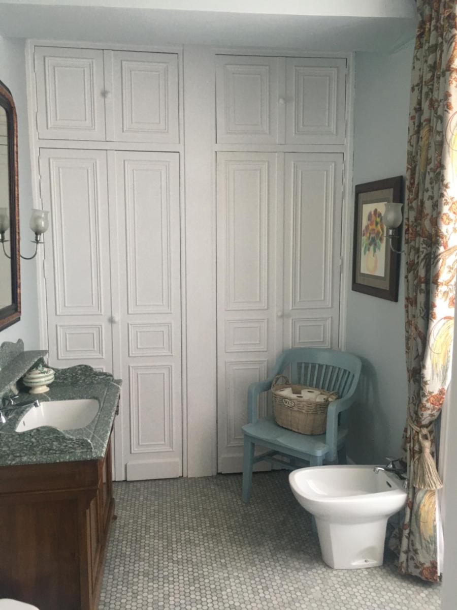 Deluxe King Room photo 1