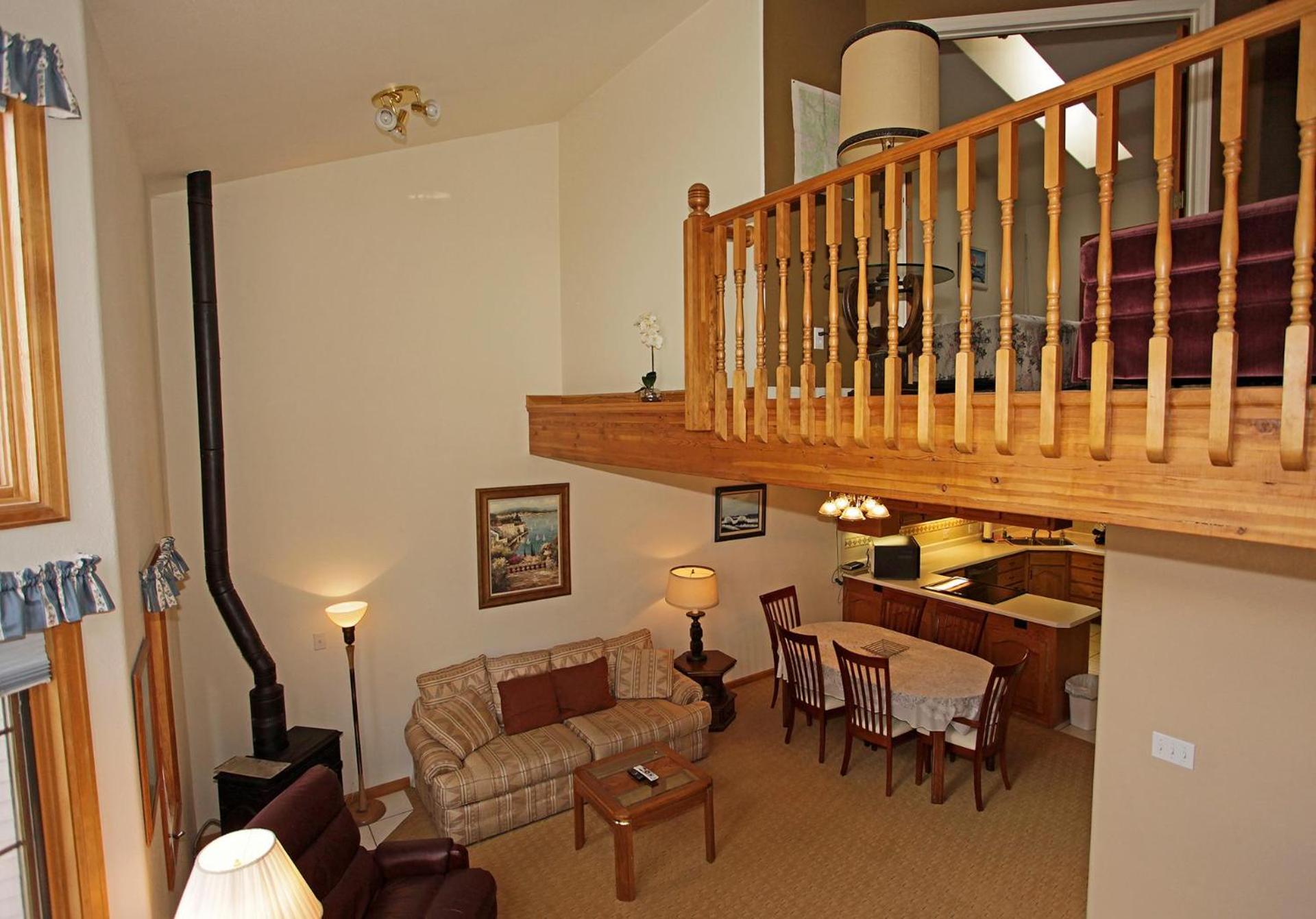 Three-Bedroom Apartment photo 3