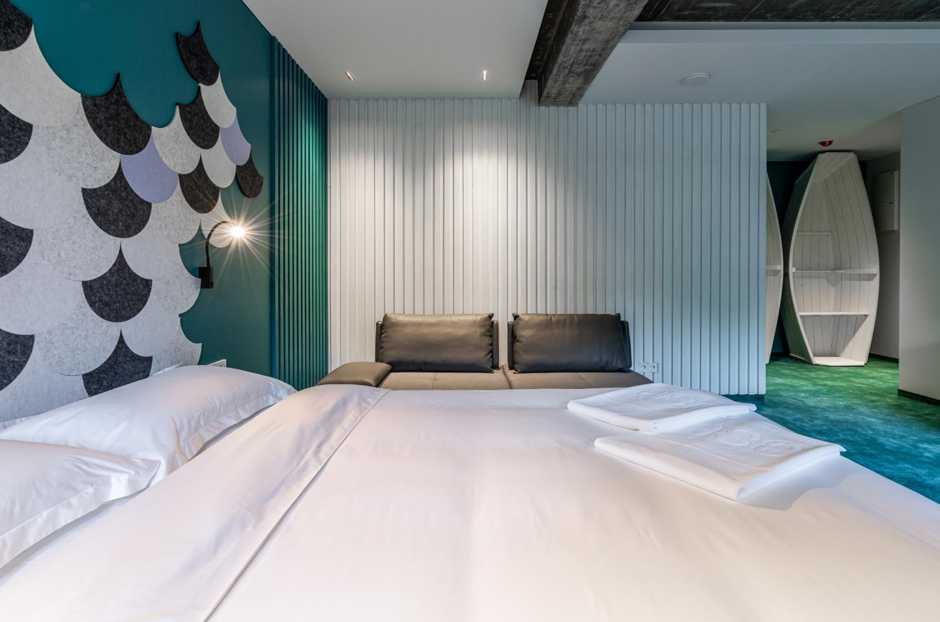 Double Room with Balcony - Photo 1