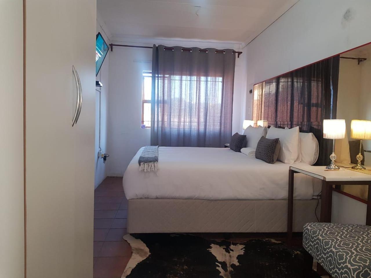  Double Room - Photo 4