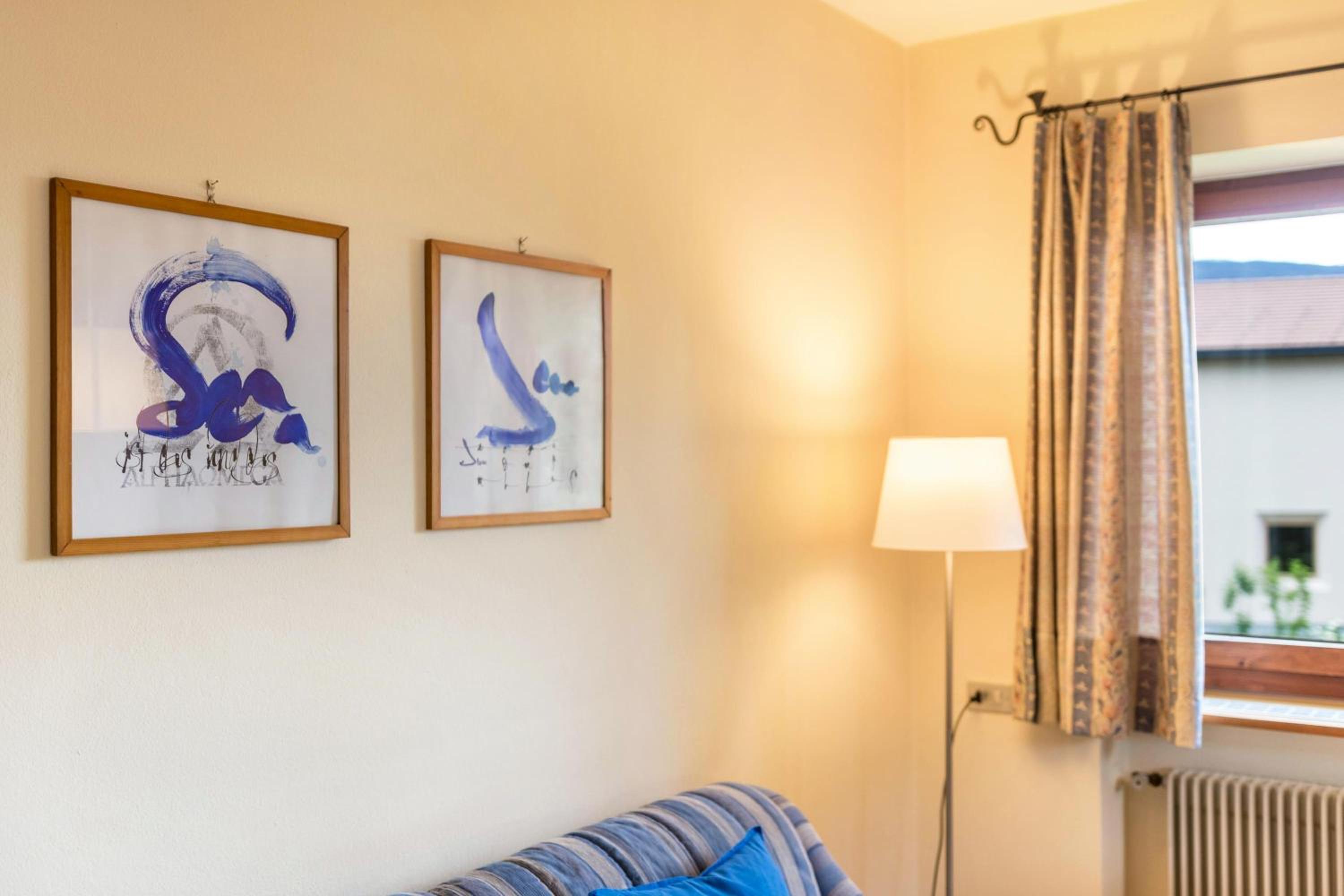 Two-Bedroom Deluxe Apartment with Garden View