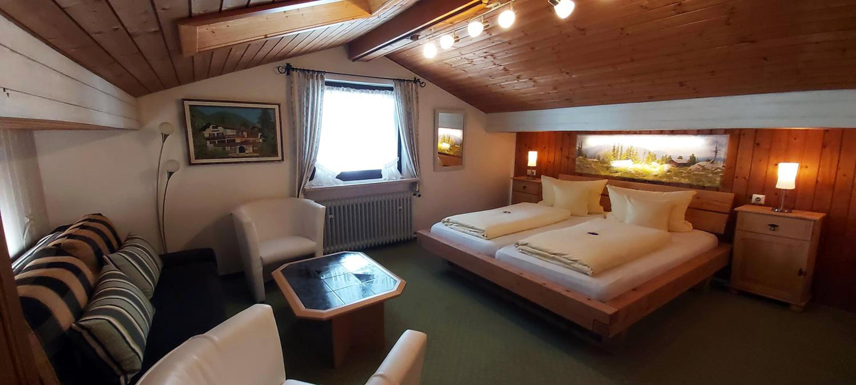Budget Double Room photo 1