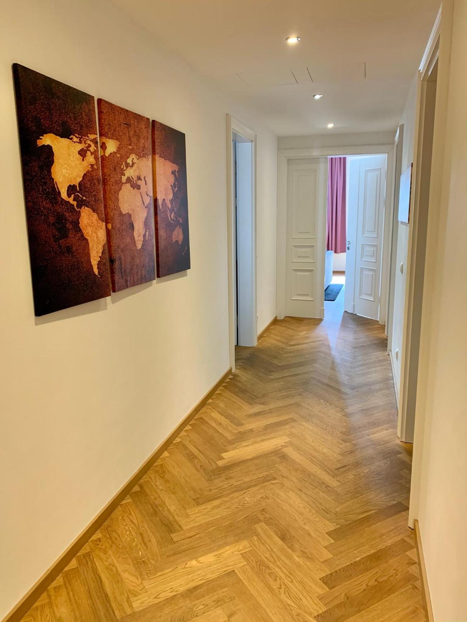 Two-Bedroom Apartment - Photo 3