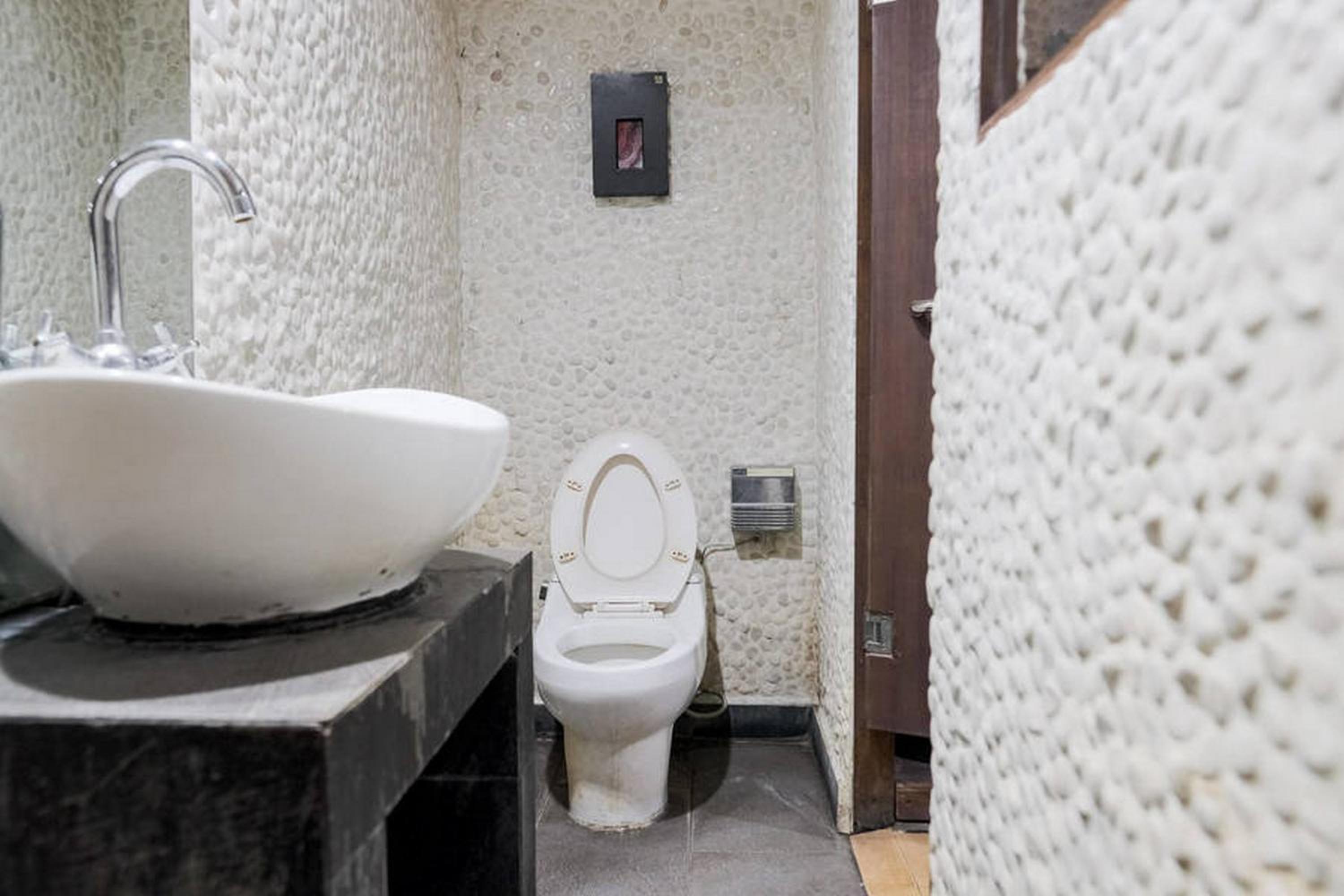 Double Room - Photo 4