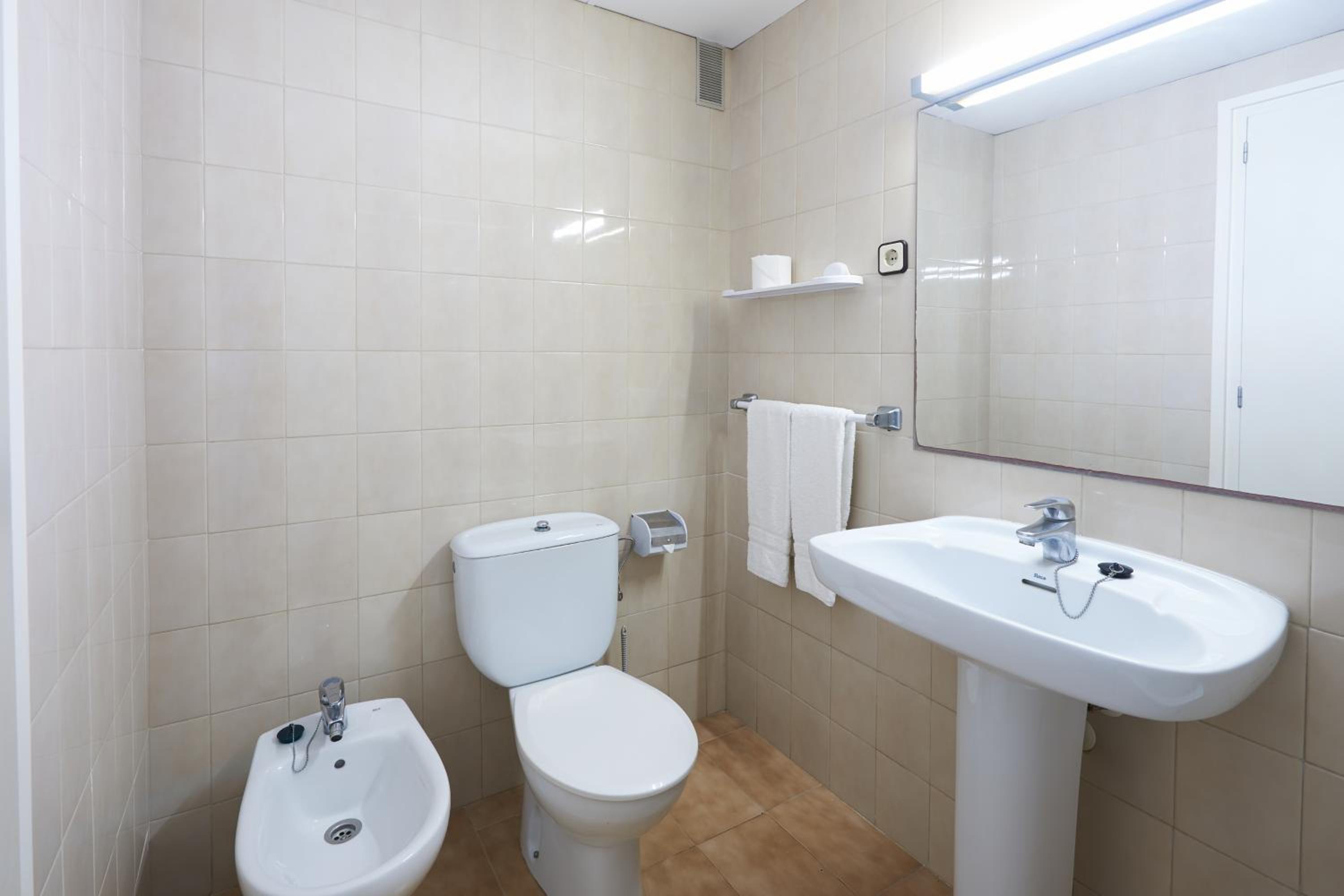 Single Room with Balcony photo 3