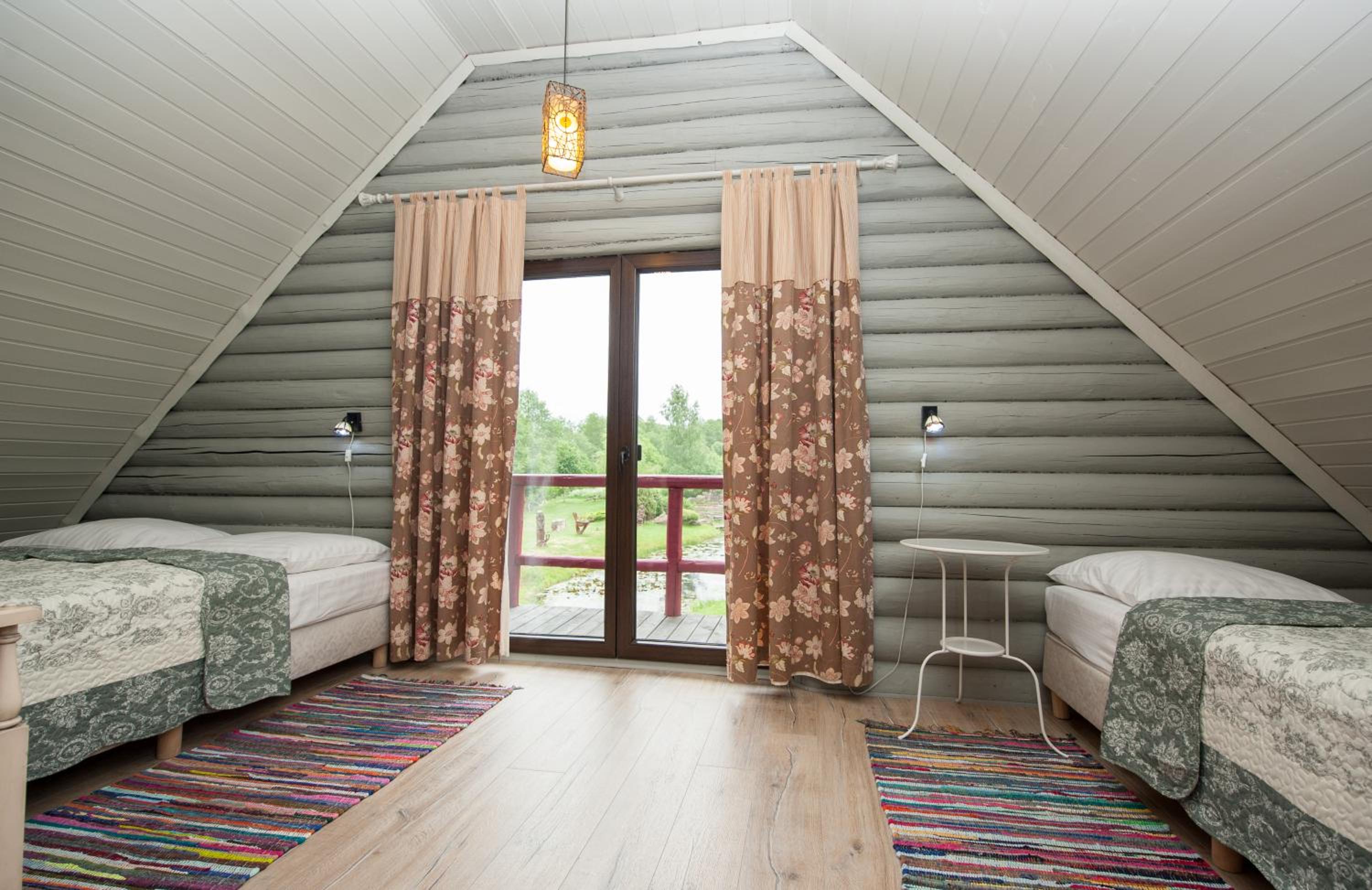 Two-Bedroom Chalet - Photo 4