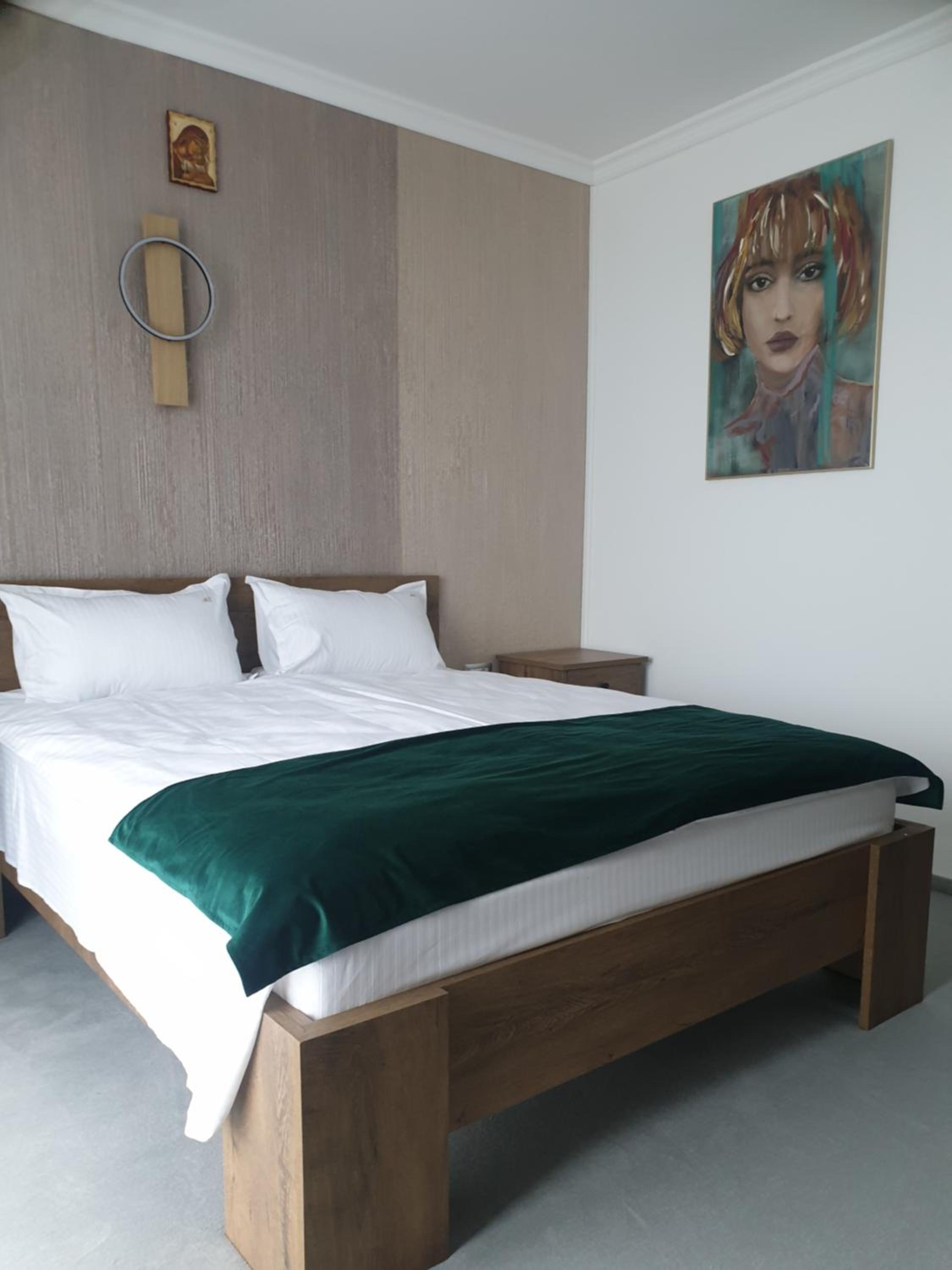 Two-Bedroom Suite - Photo 3