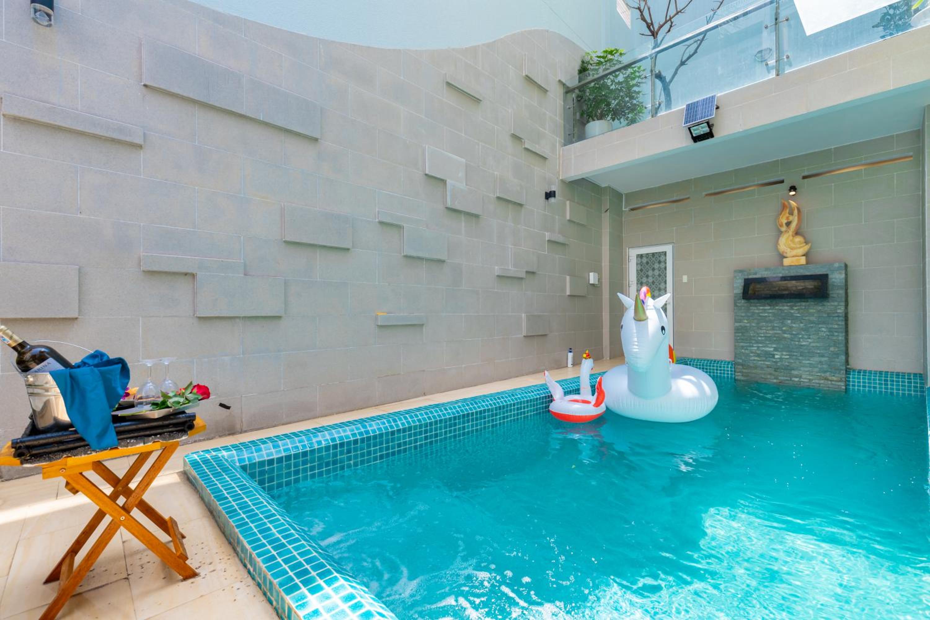 Villa photo 2