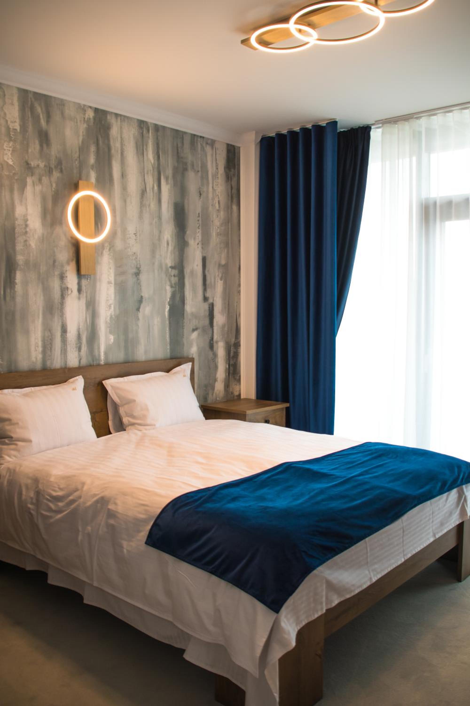 Double Room with Balcony - Photo 6