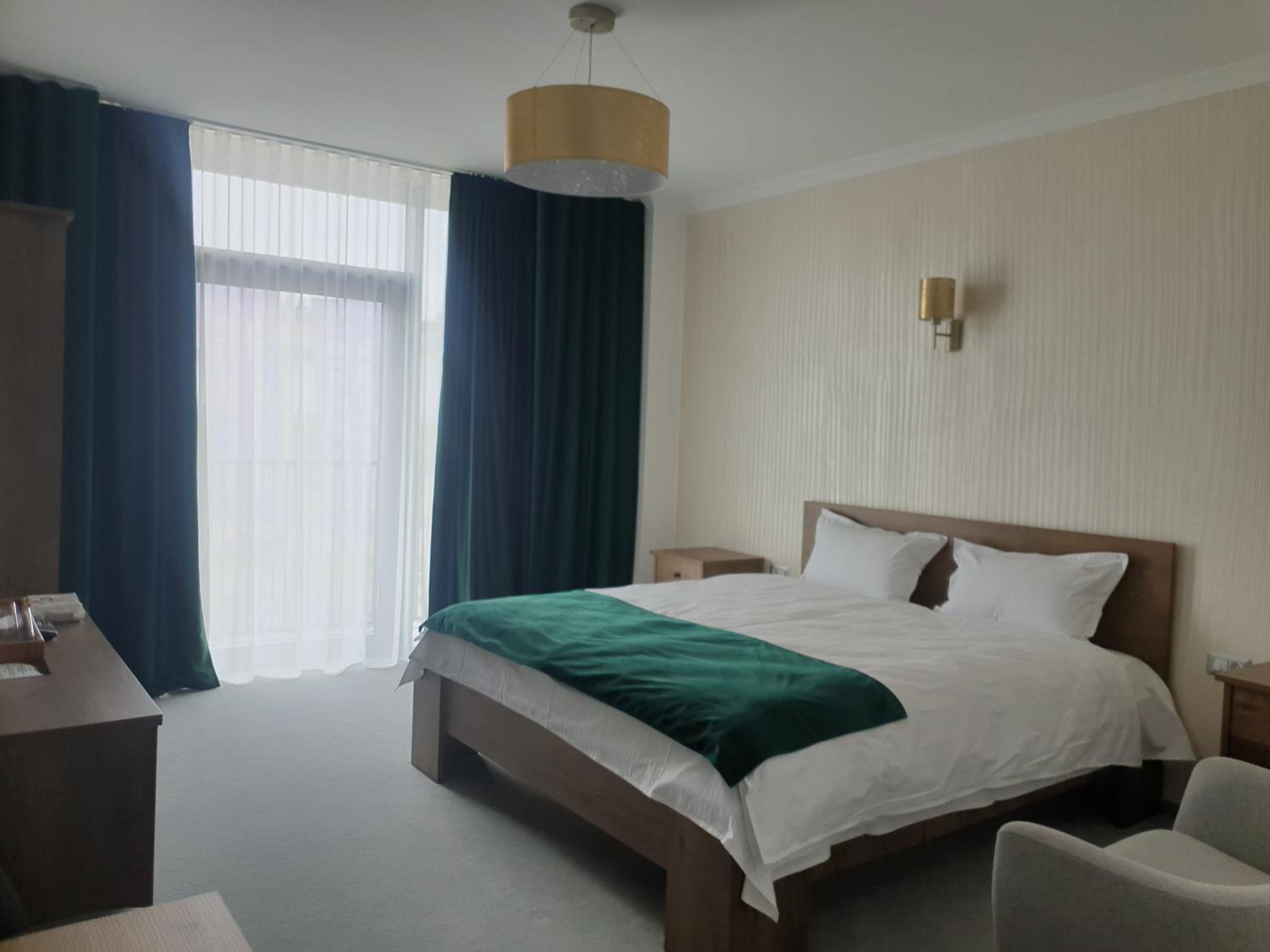 Deluxe Double Room with Balcony - Photo 3