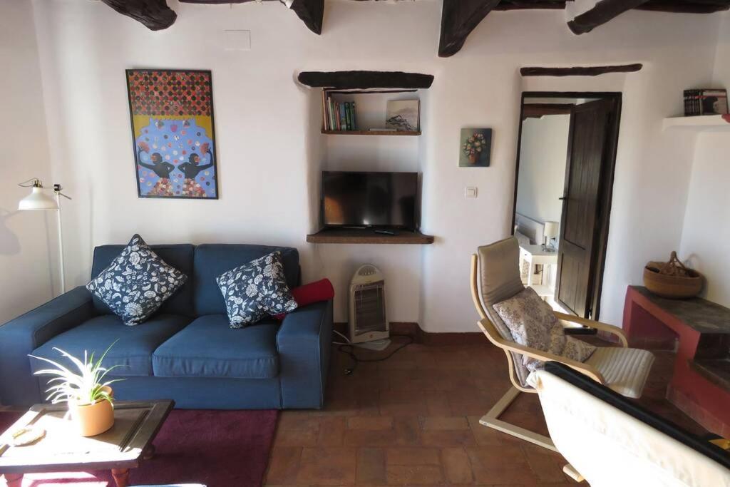 Two-Bedroom House photo 2