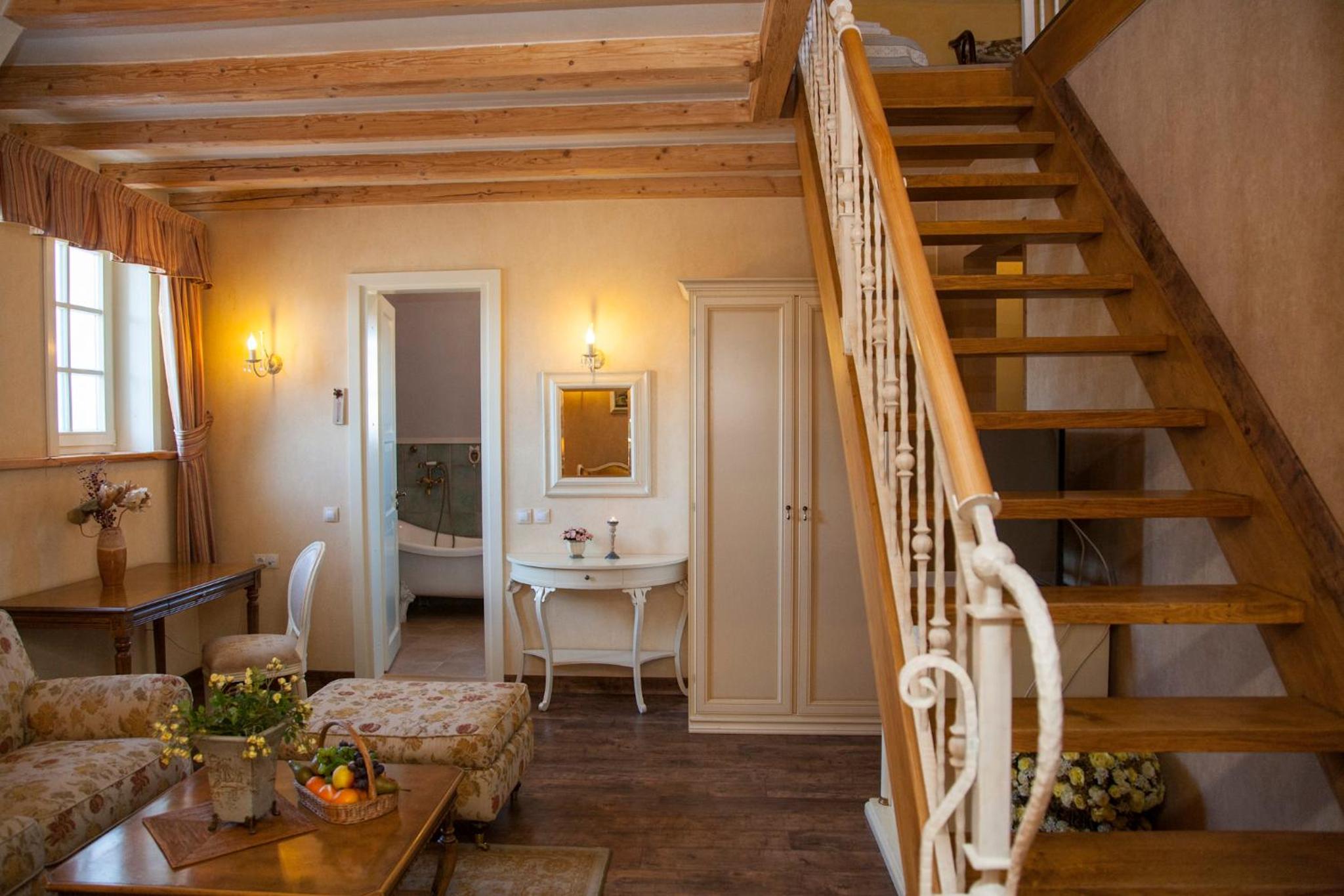 Family Junior Suite - Photo 8