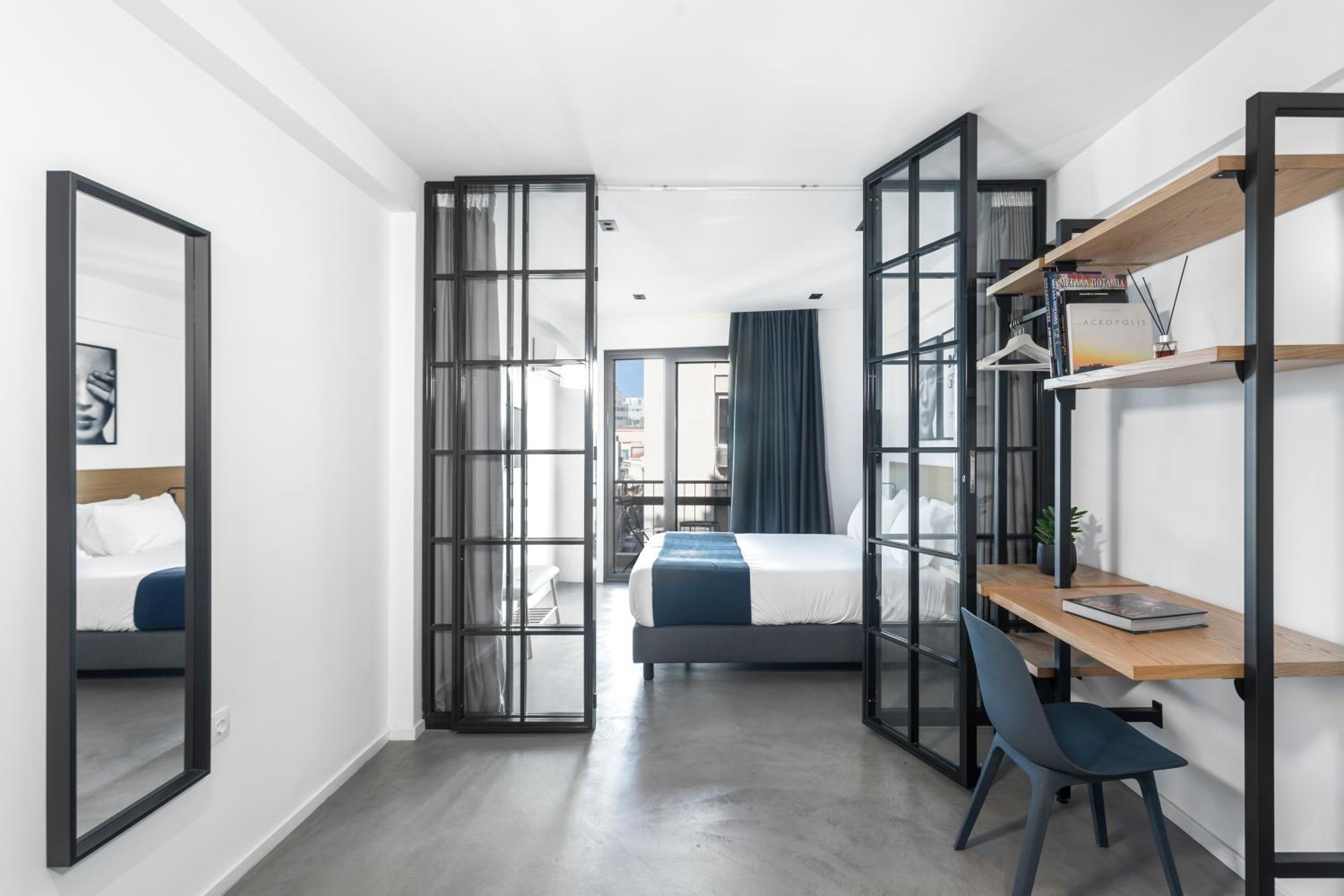 Junior Suite with Balcony photo 3