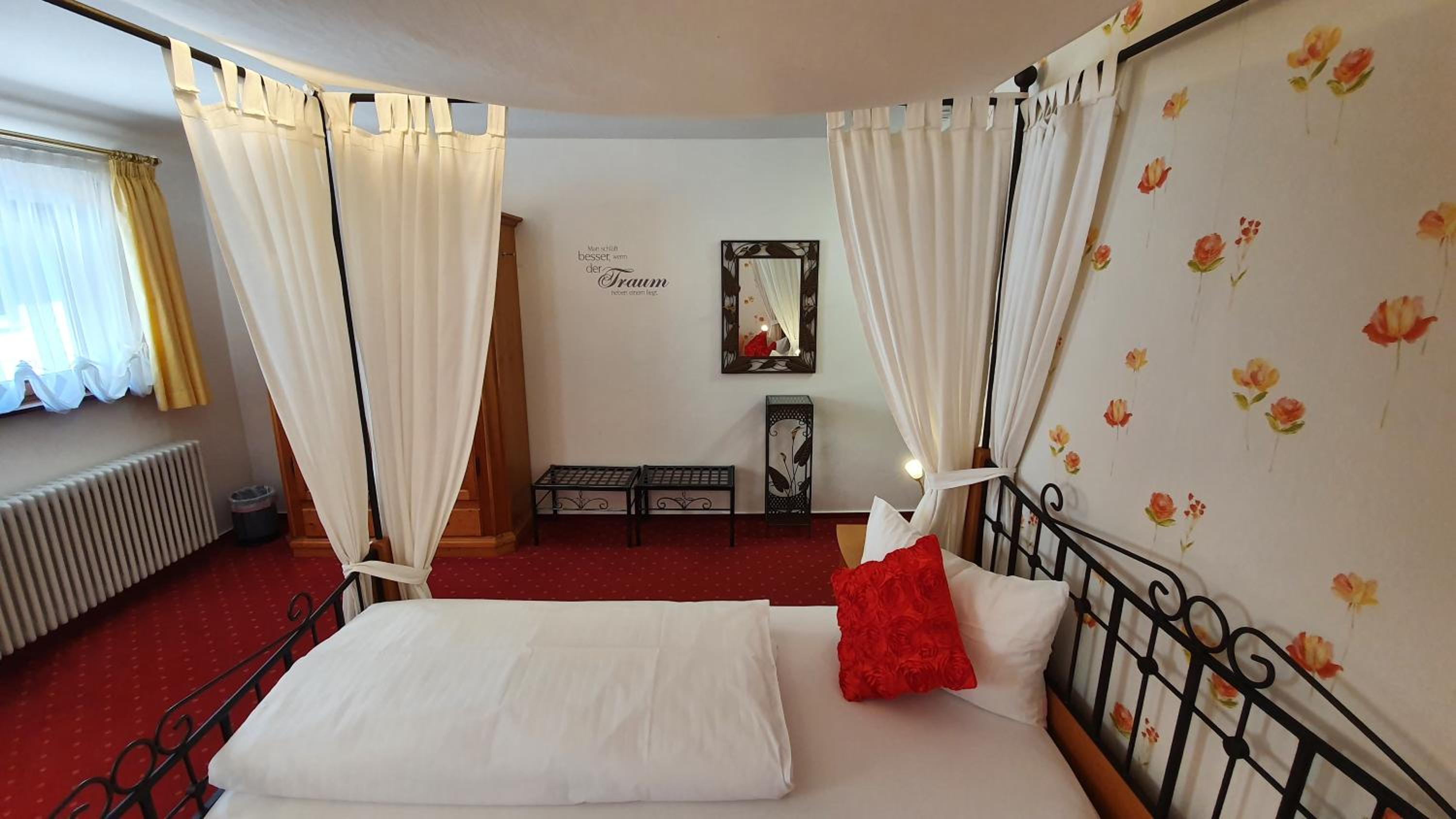 Standard Double Room photo 2
