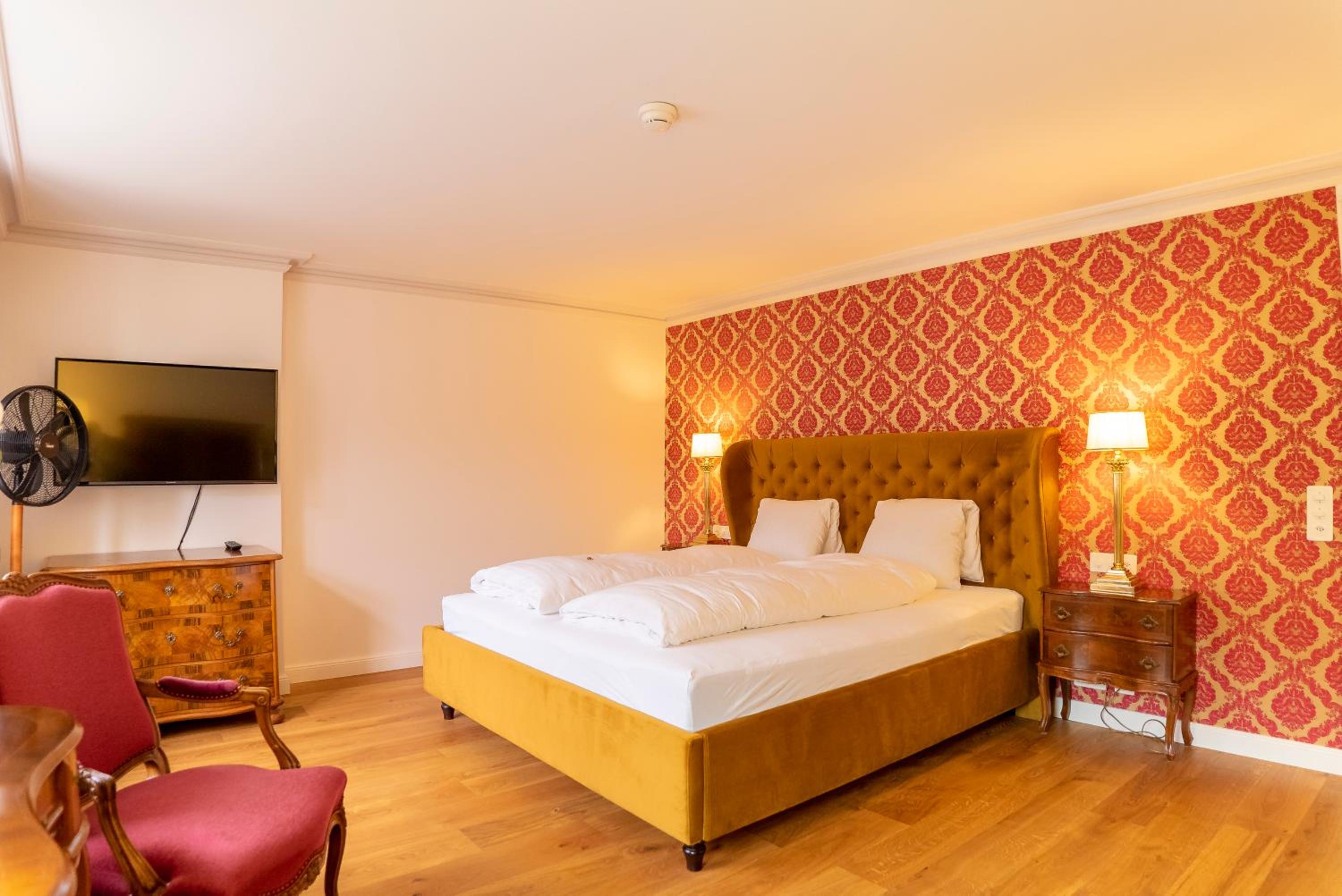 Double Room Basic - Photo 11