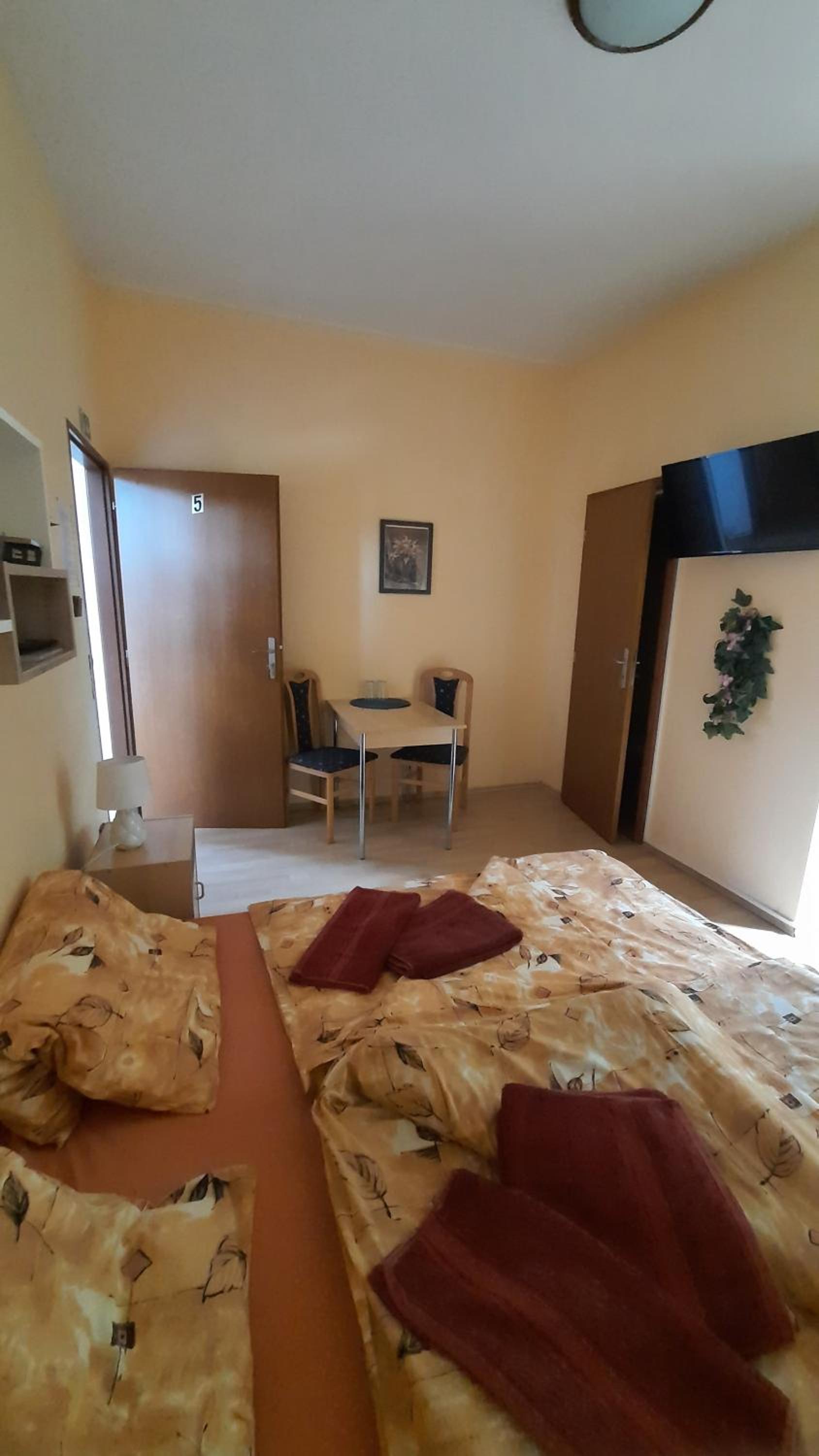 Standard Double or Twin Room photo 2