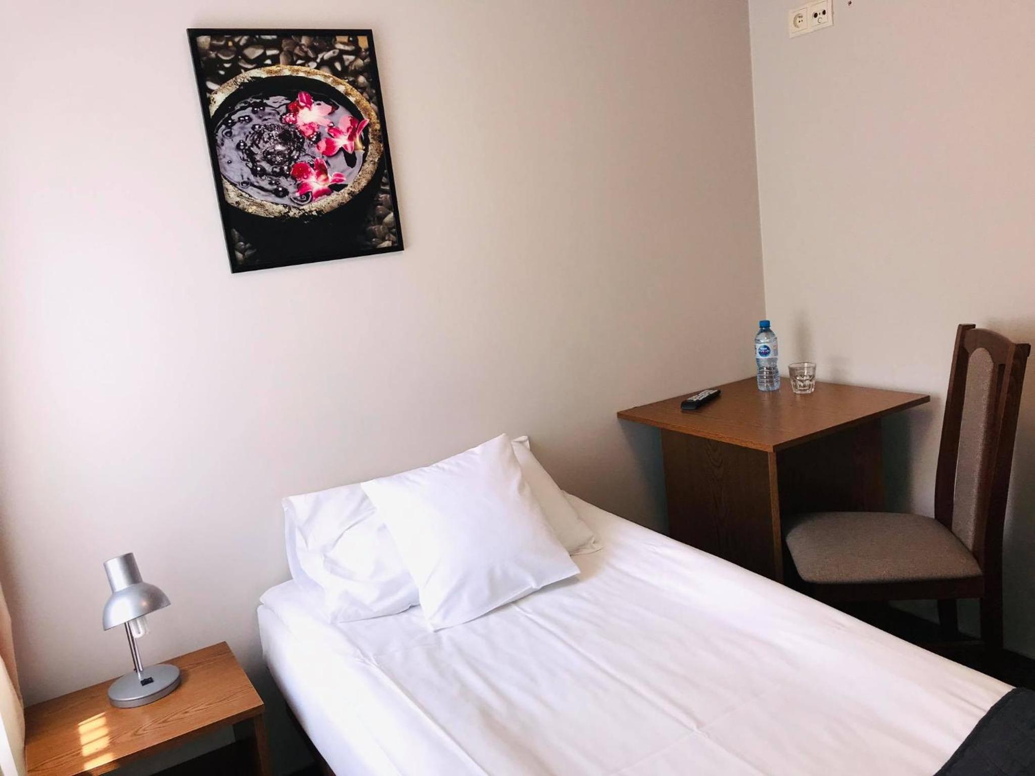 Single Room photo 2
