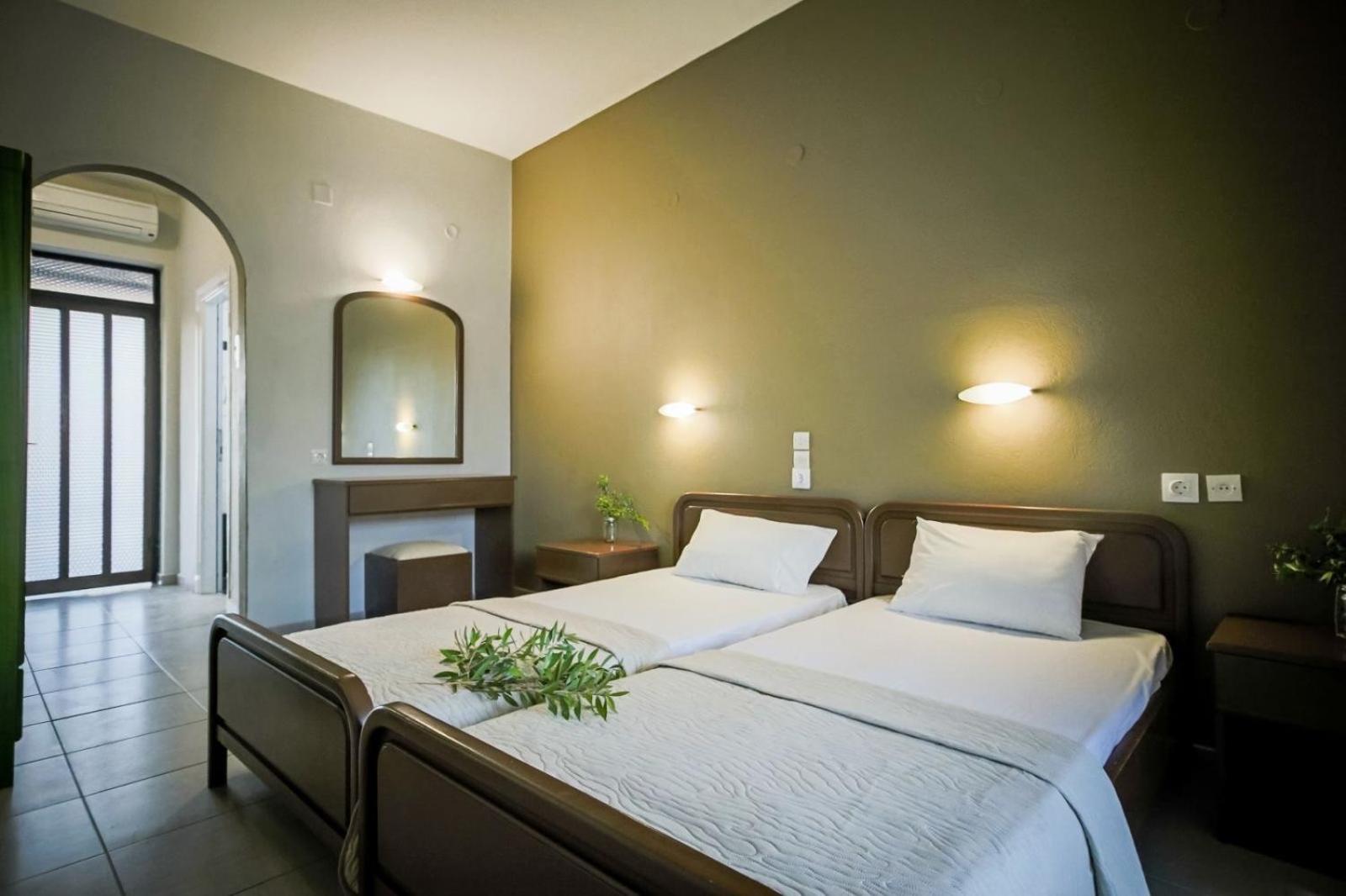 One-Bedroom Apartment - Photo 1