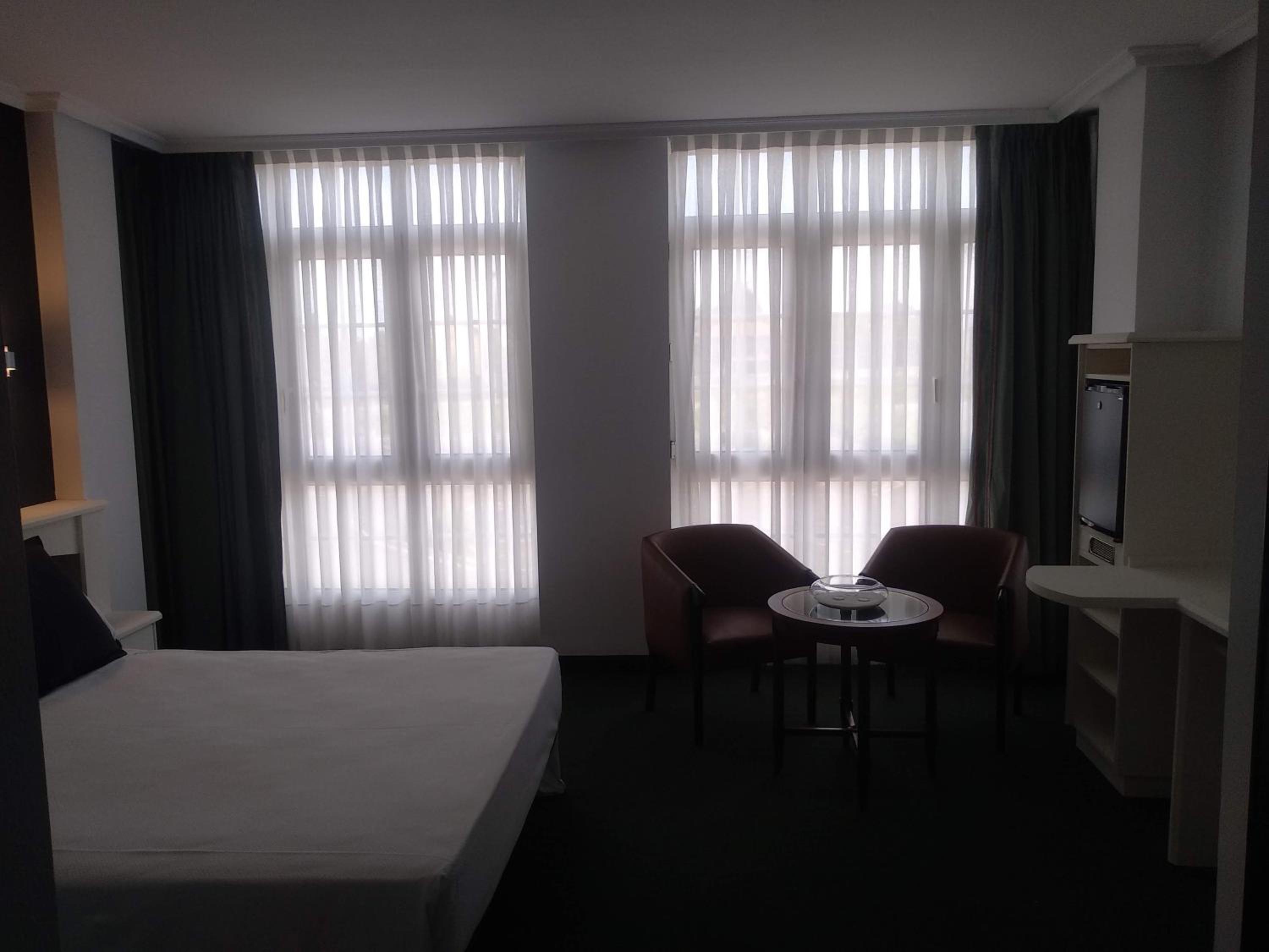 Deluxe Room - Photo 3