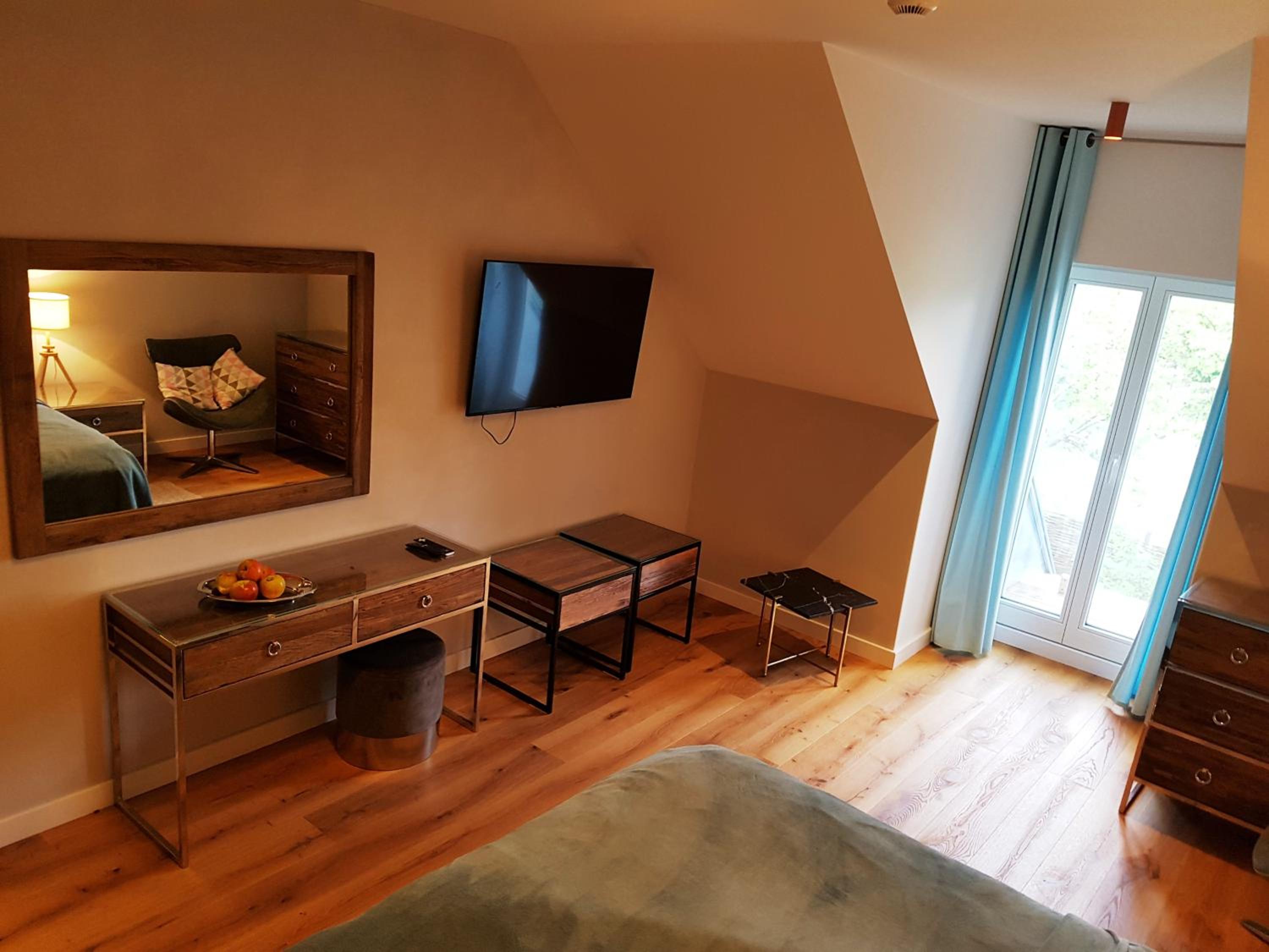 Large Double Room photo 2