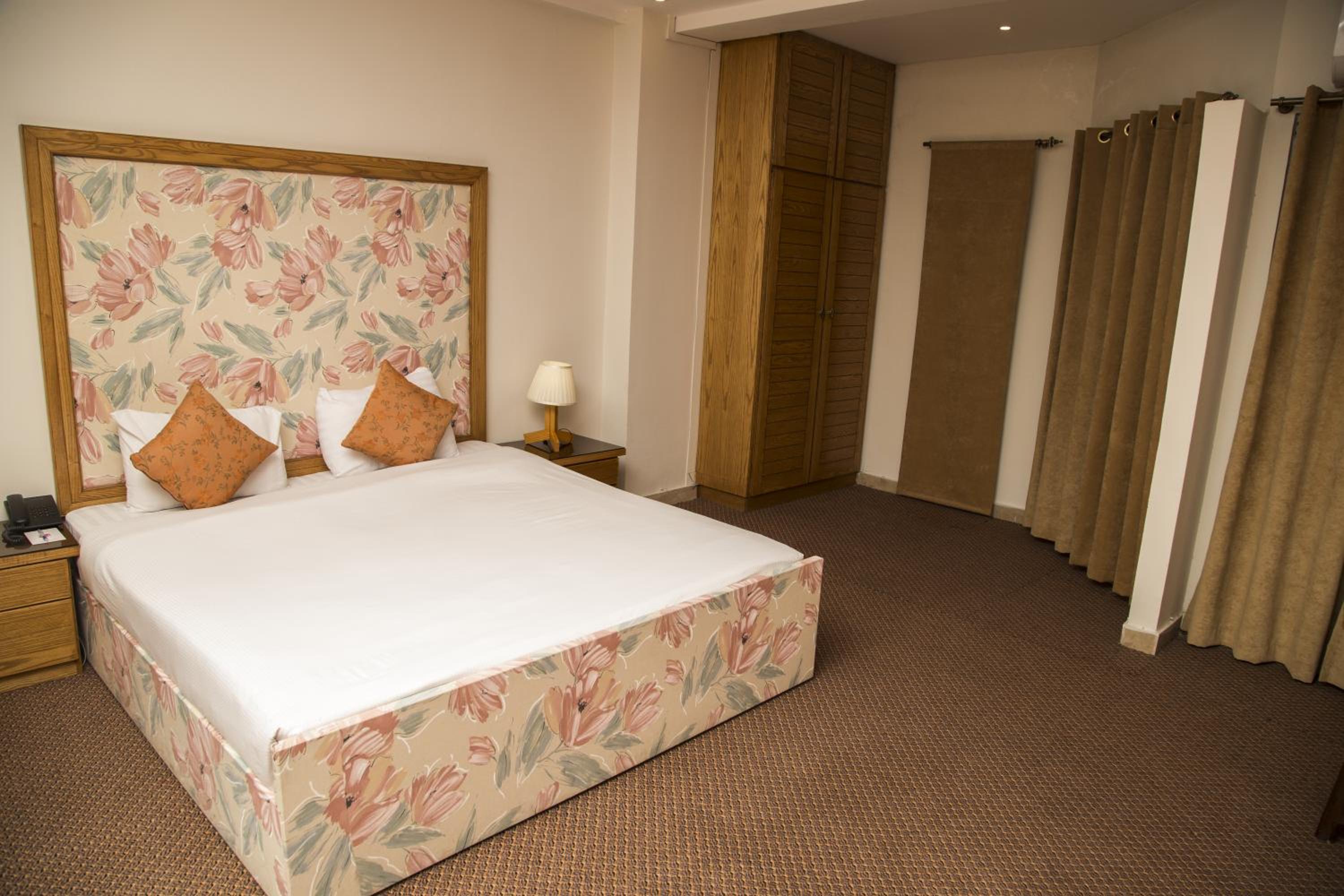 Standard Double Room photo 2