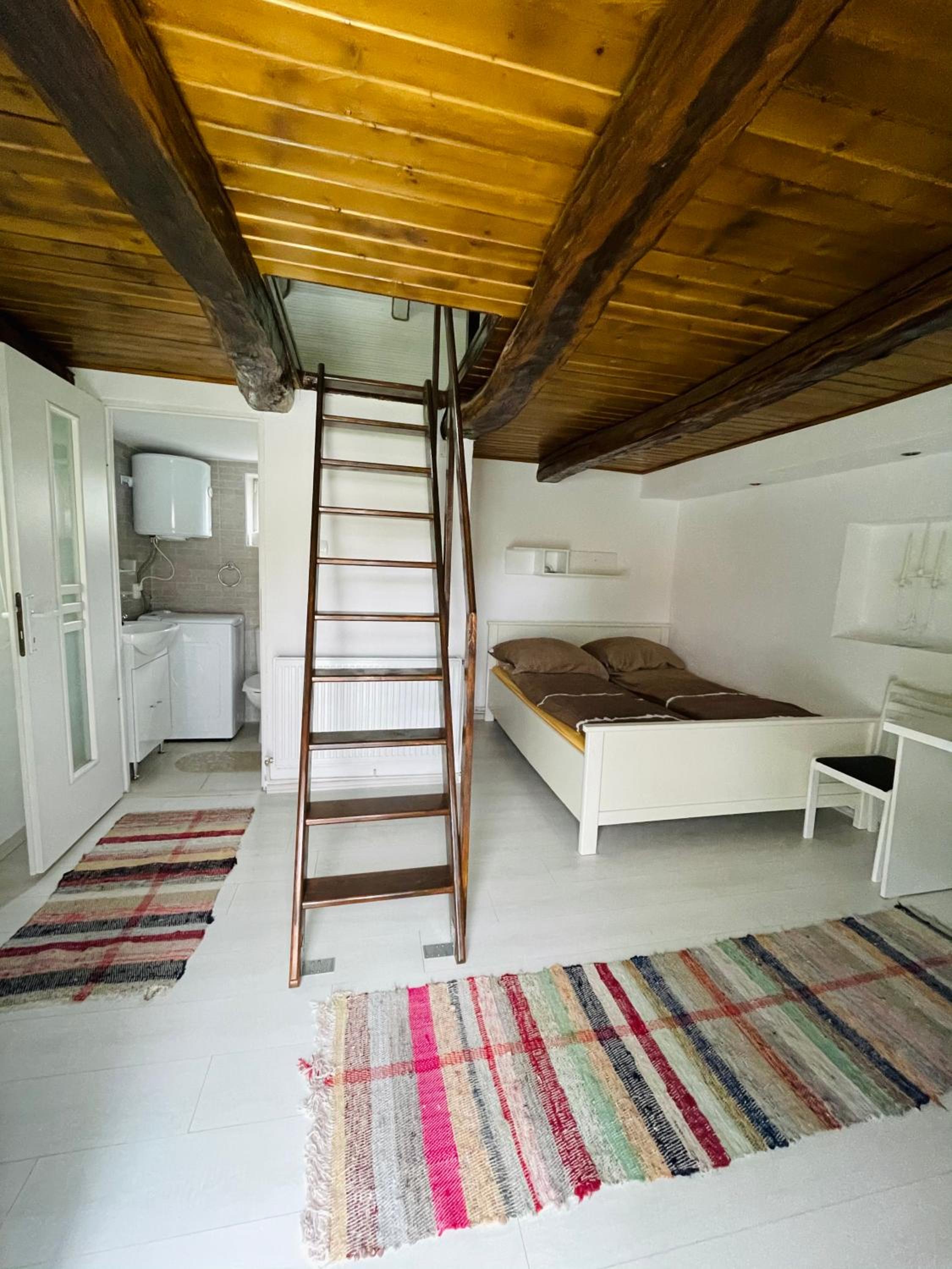 Deluxe Double or Twin Room photo 1