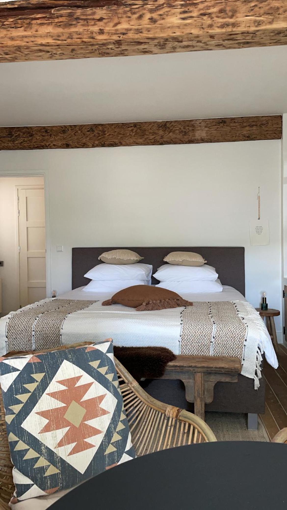 Double or Twin Room with Bathroom - Photo 1