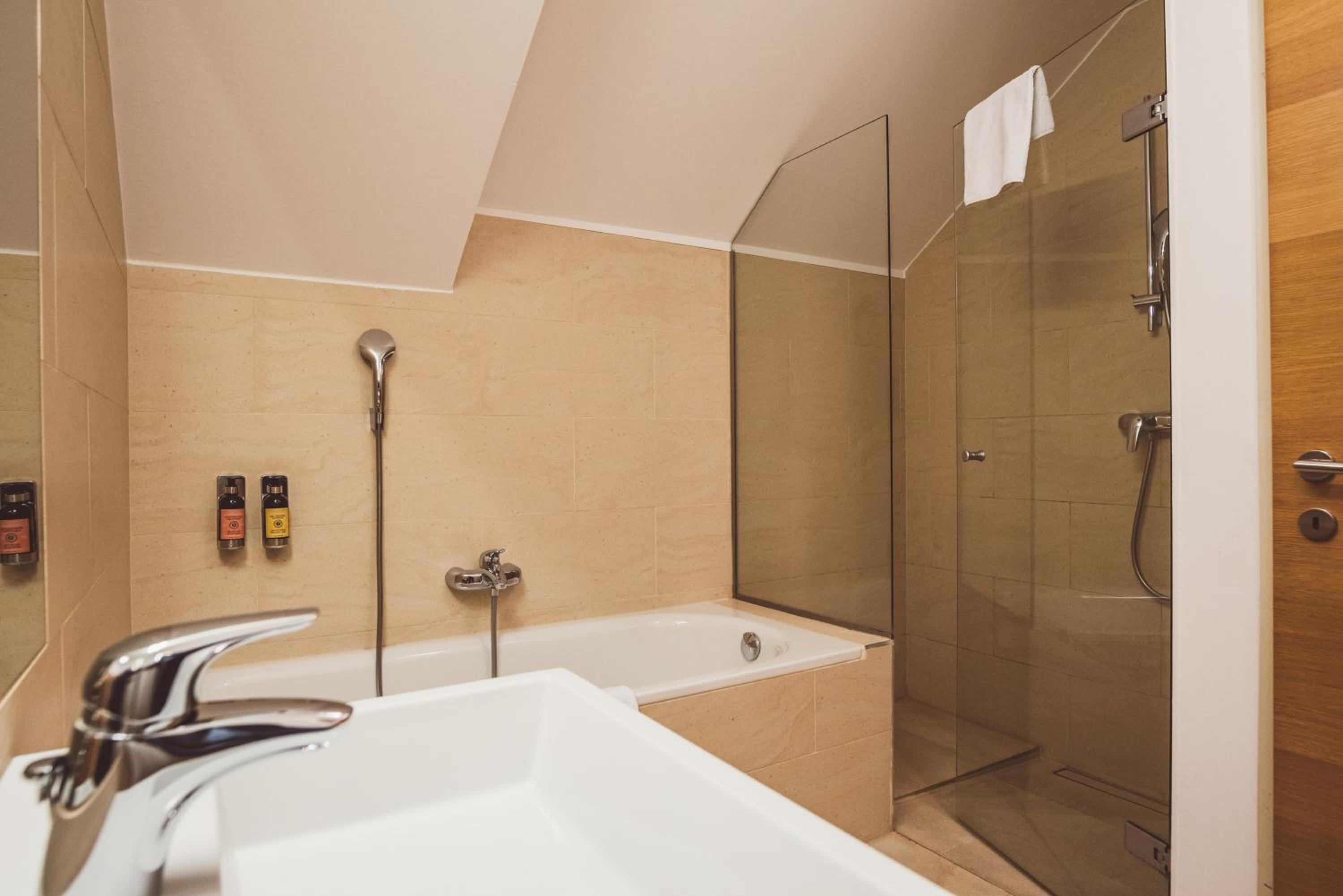 Junior Suite - Photo 7
