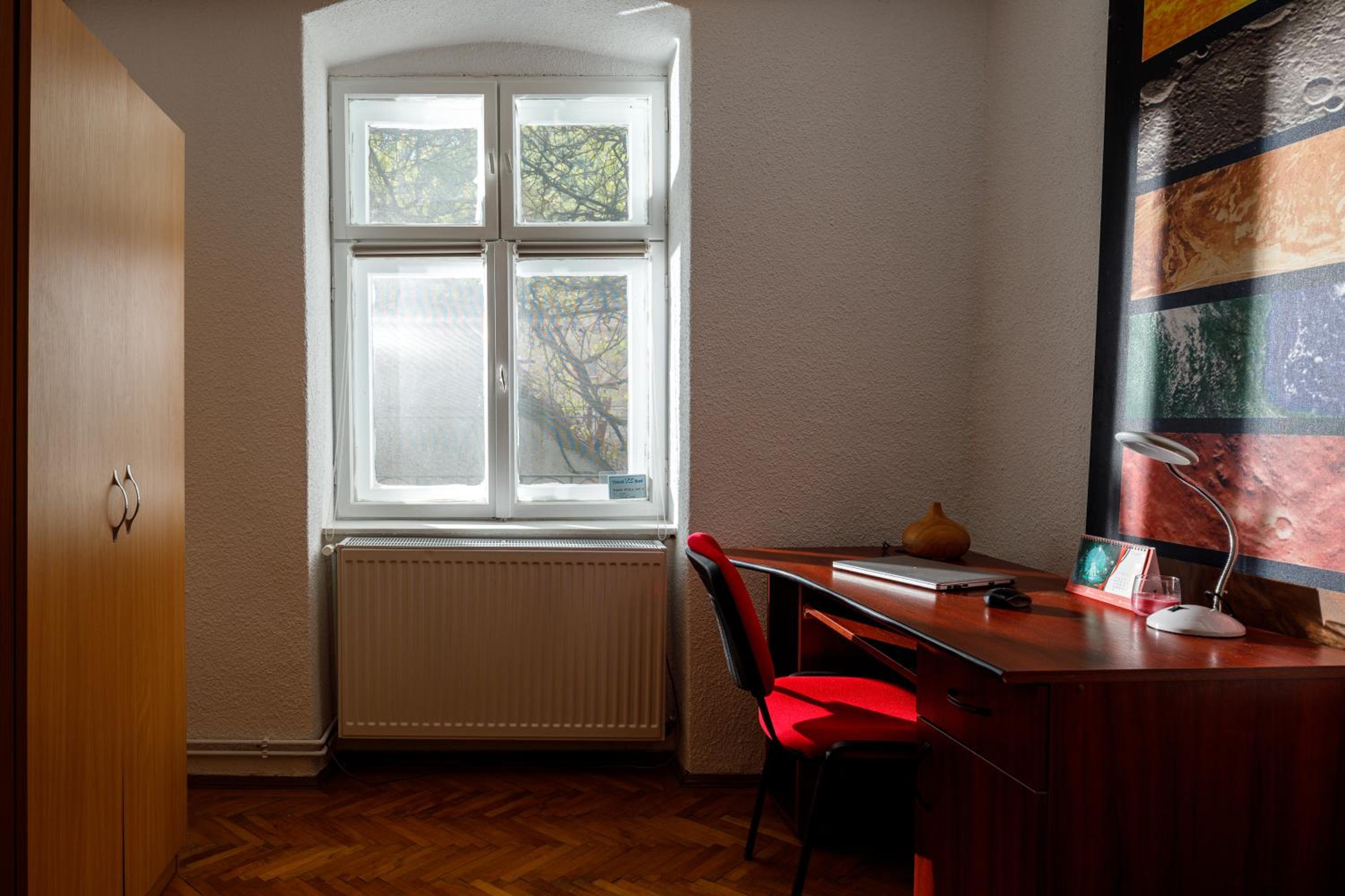One-Bedroom Apartment - Photo 15