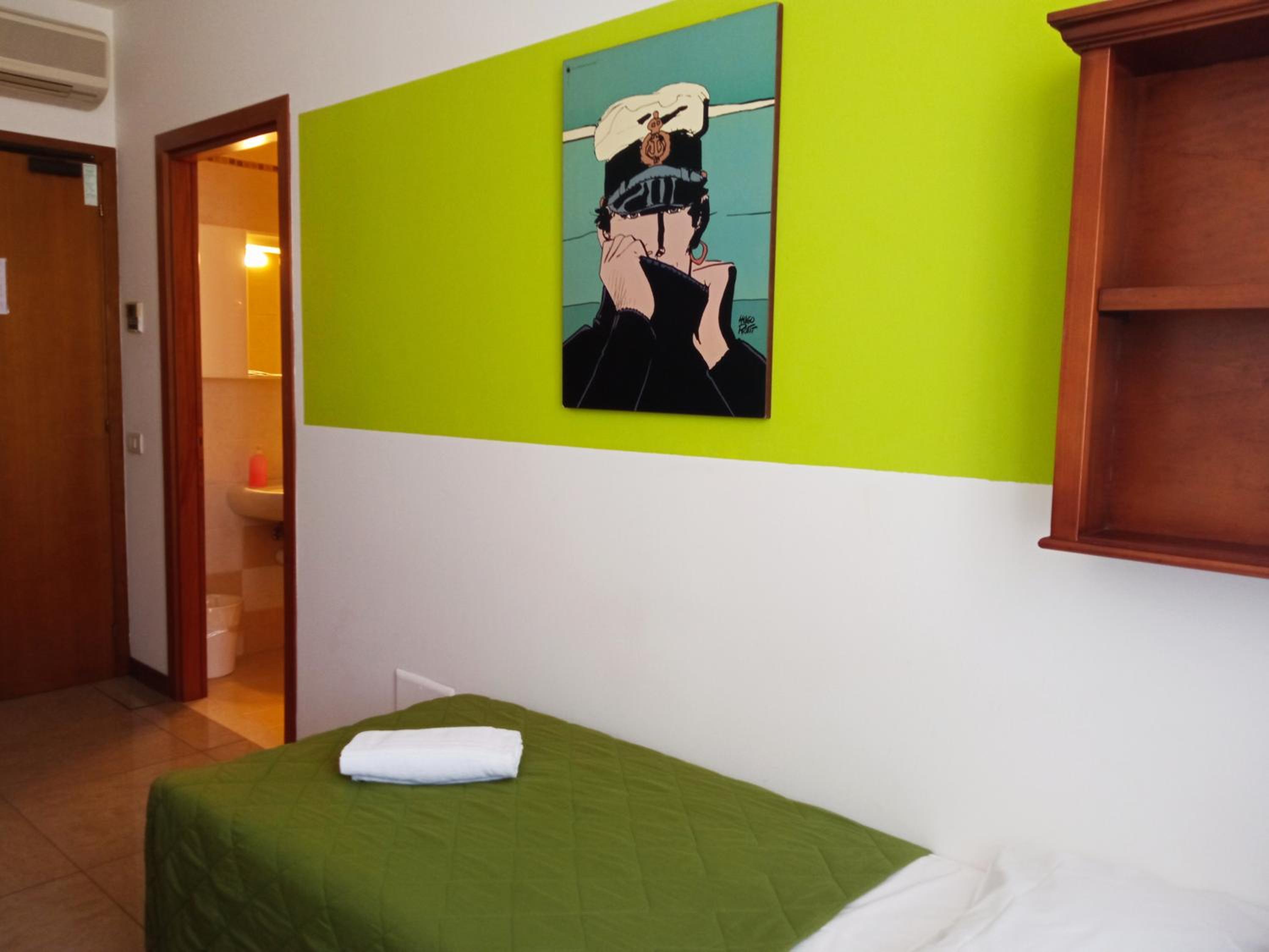 Single Room photo 1