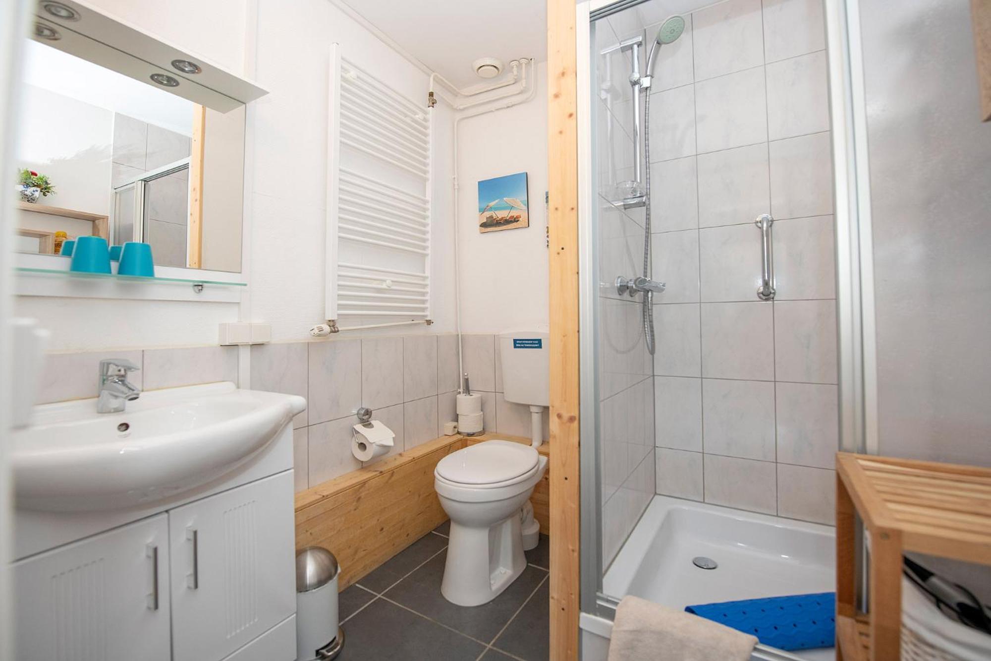 Deluxe King Suite photo 2