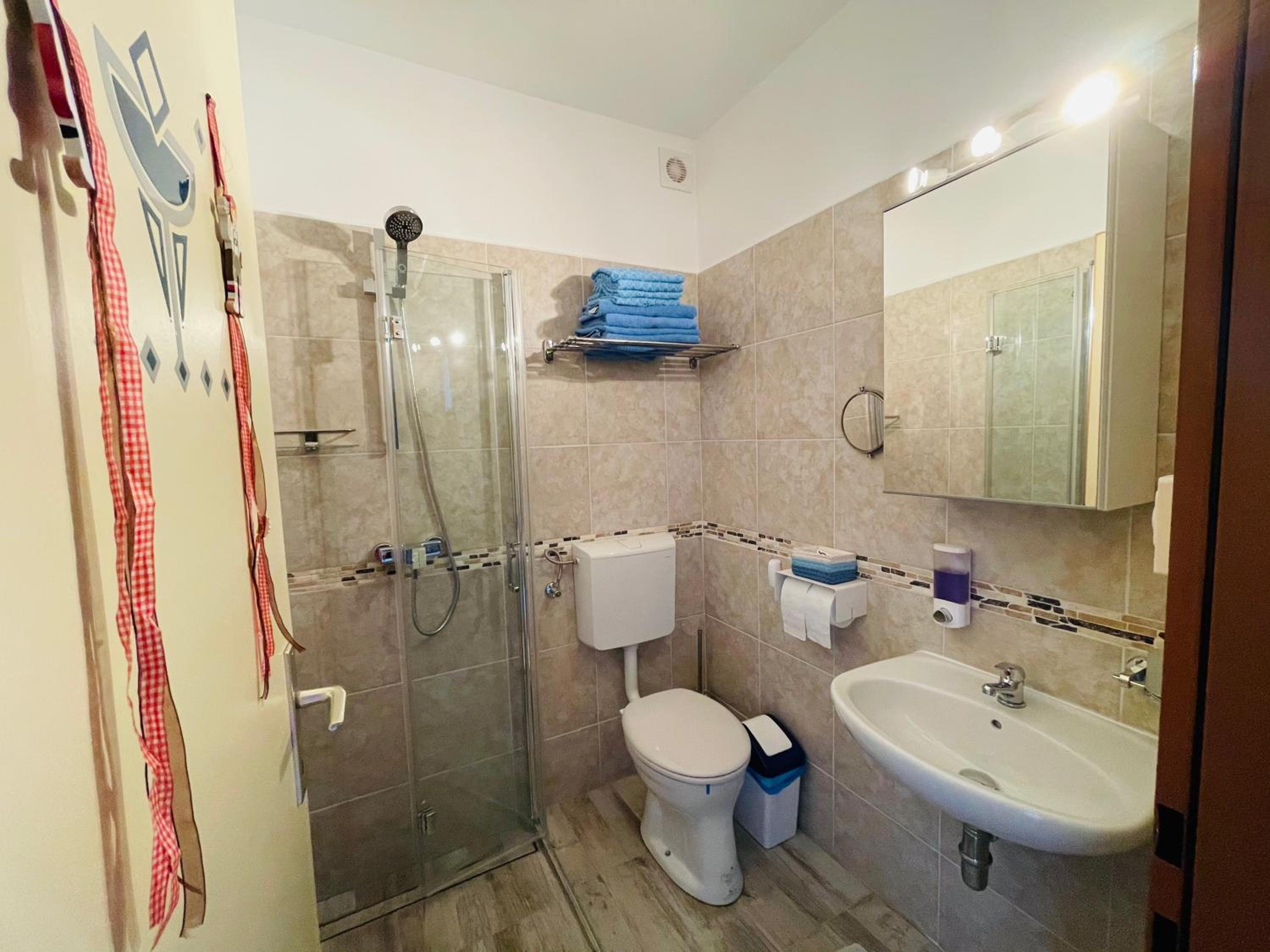 Large Double Room photo 2