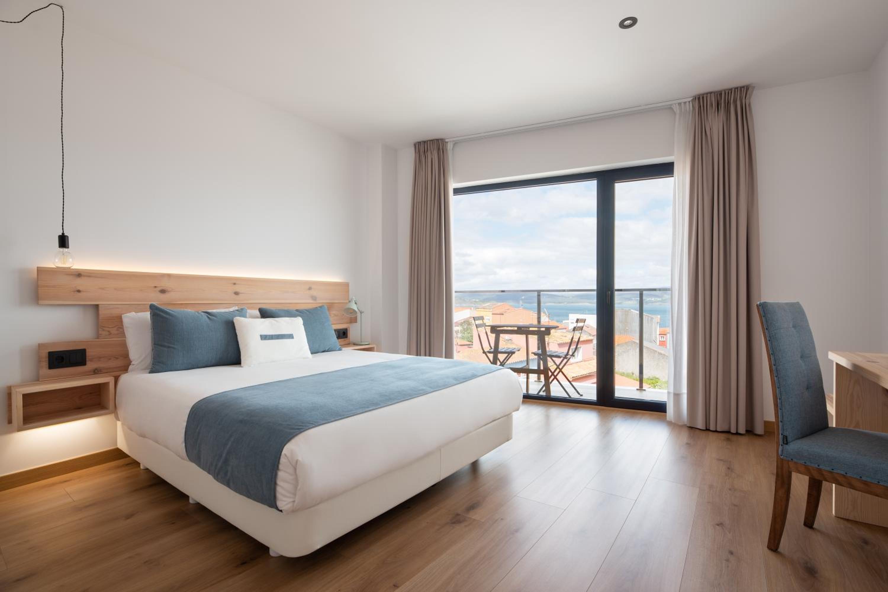 Superior Double or Twin Room with Sea View - Photo 1