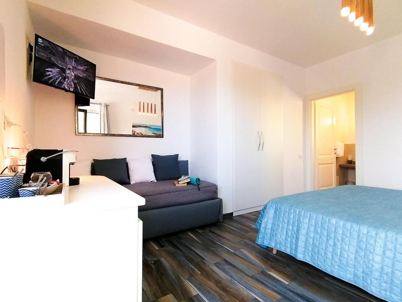 Double Room with Terrace photo 3