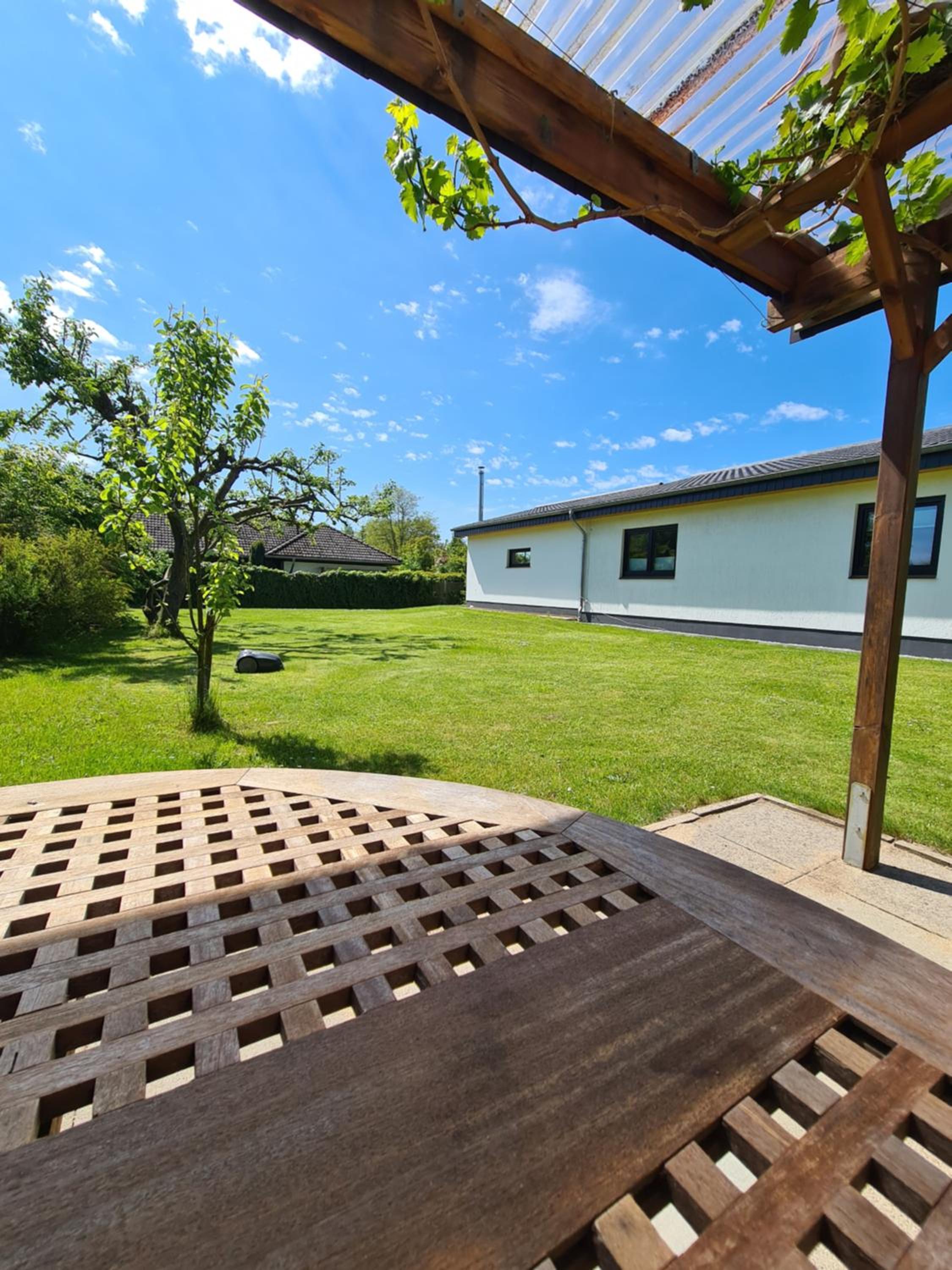 Three-Bedroom House photo 2