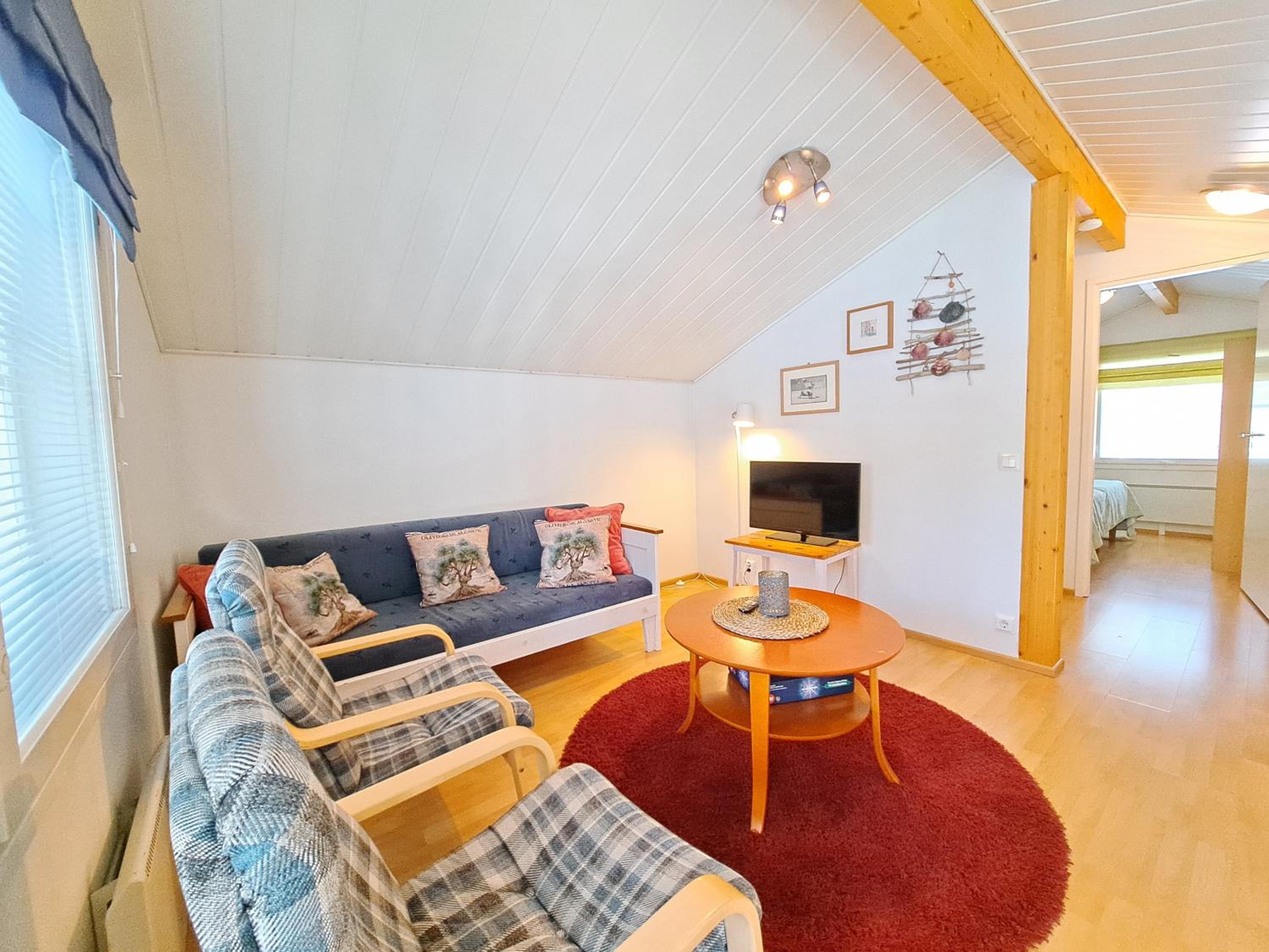 Three-Bedroom Apartment - Photo 19