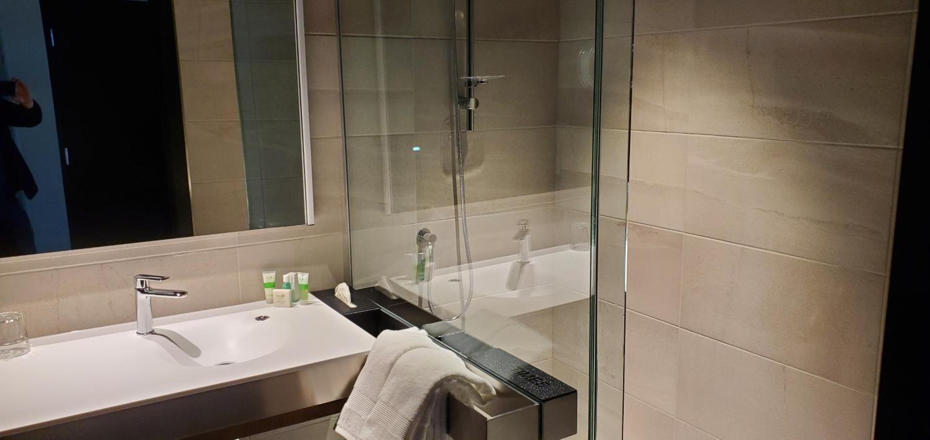Deluxe Double Room - Photo 5