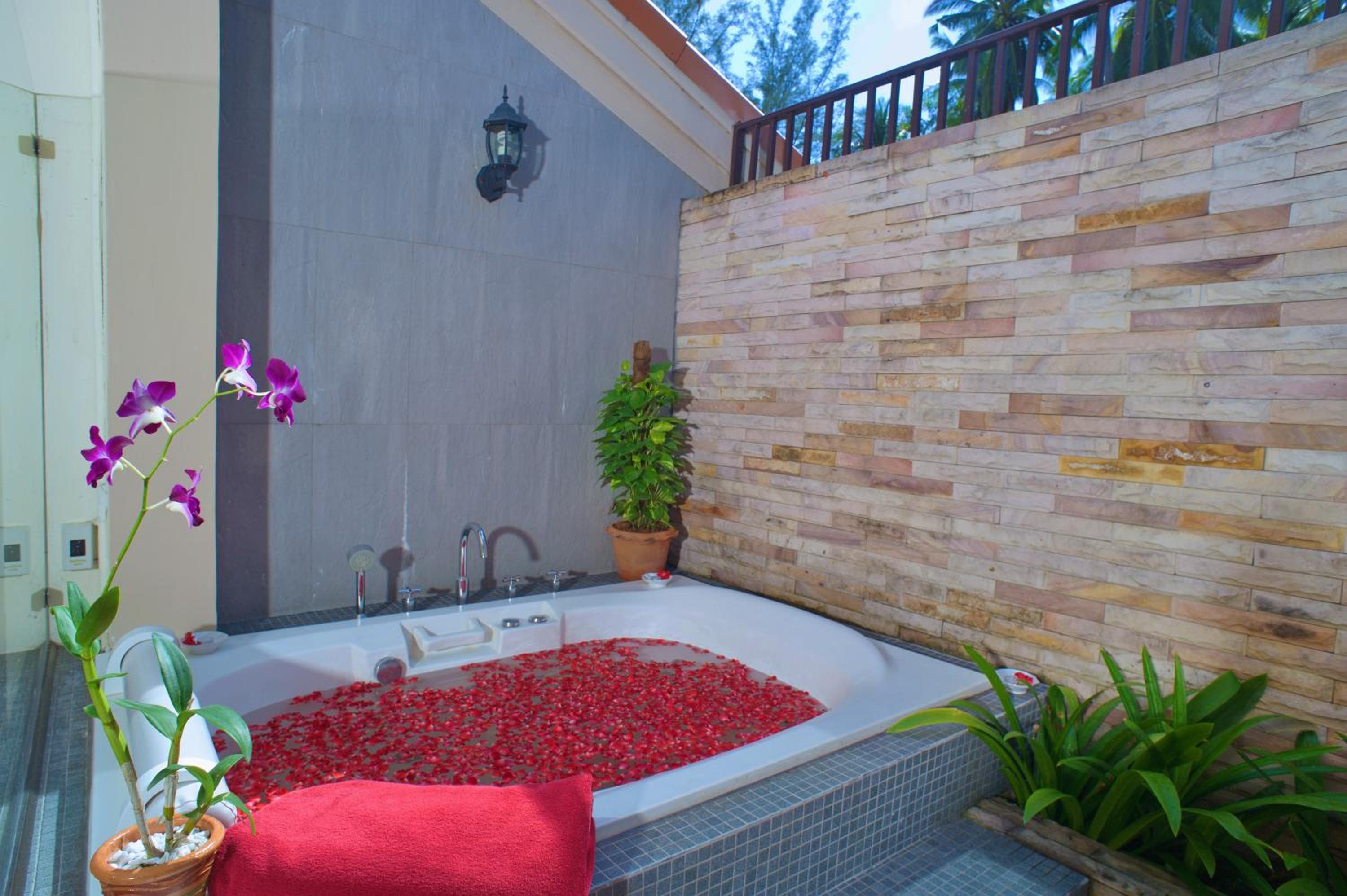 Family Villa with Sea View - Photo 13