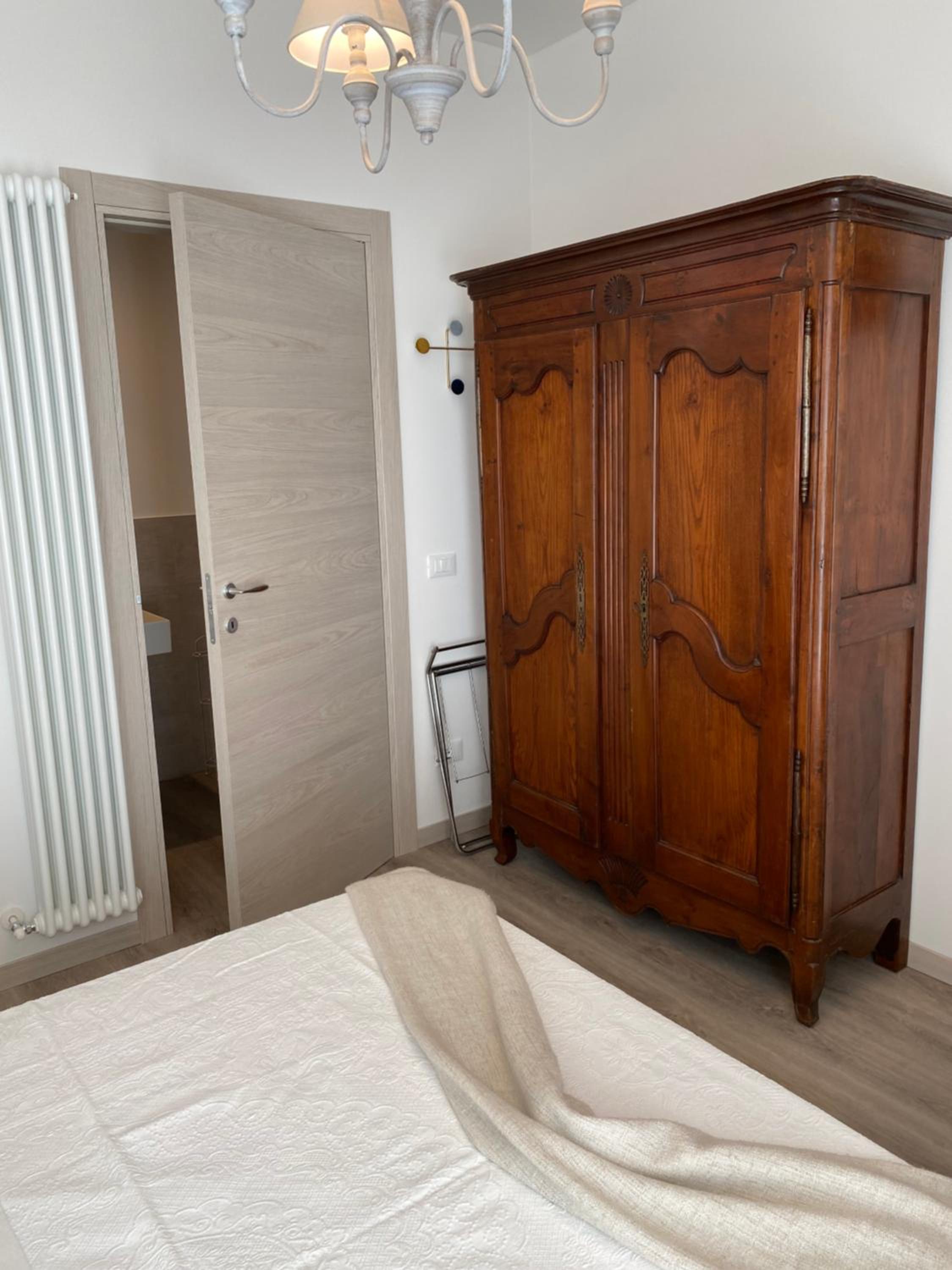 Double Room with Private Bathroom - Photo 5
