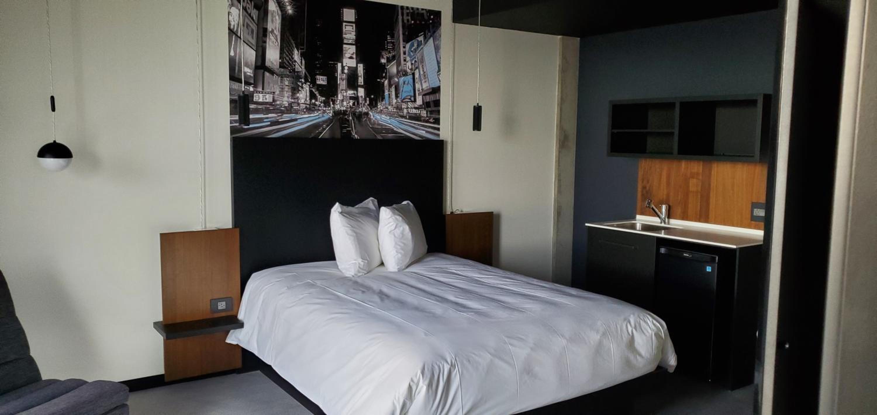 Superior King Suite - Photo 1
