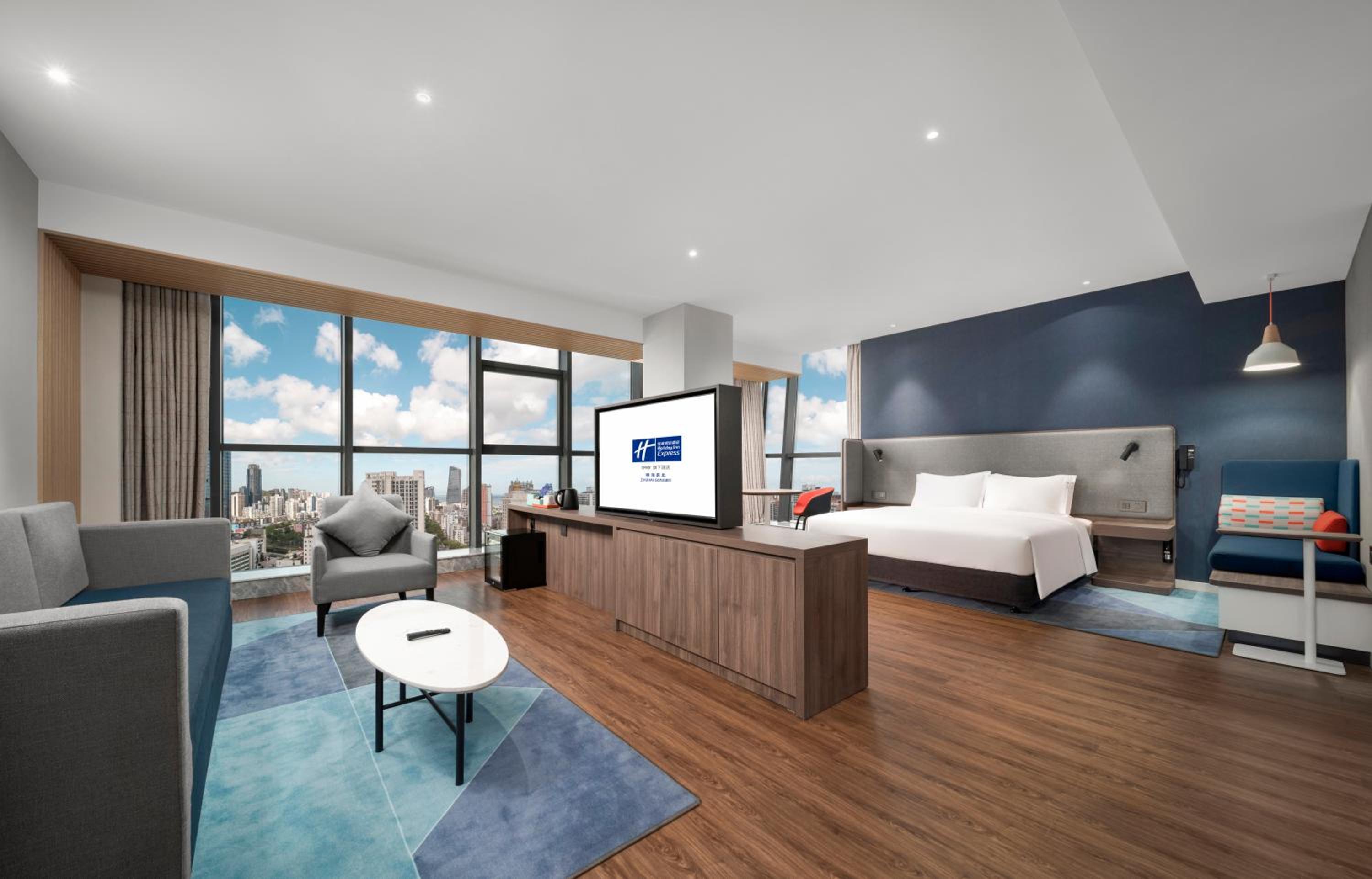 King Suite - Photo 5
