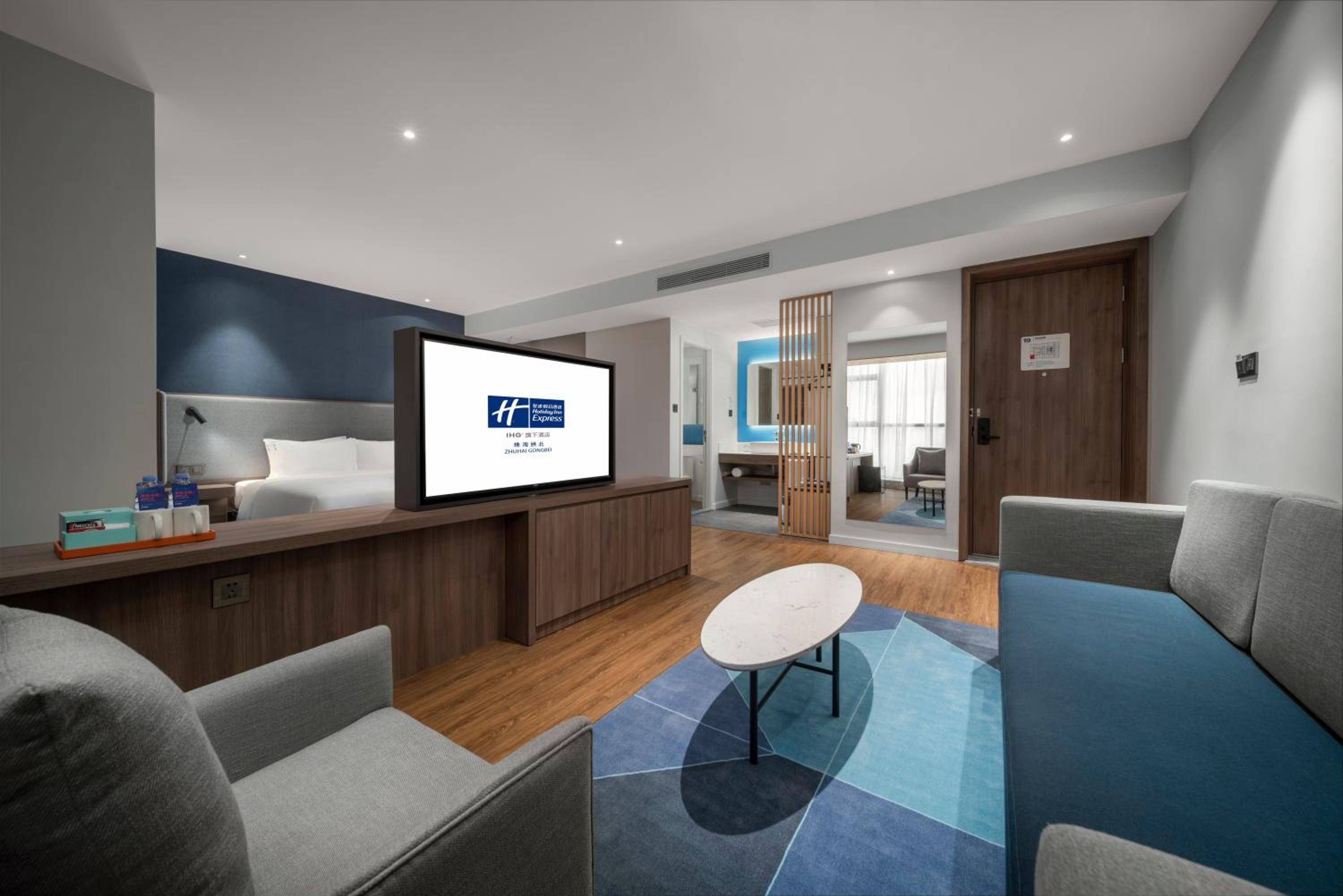 King Suite - Photo 4