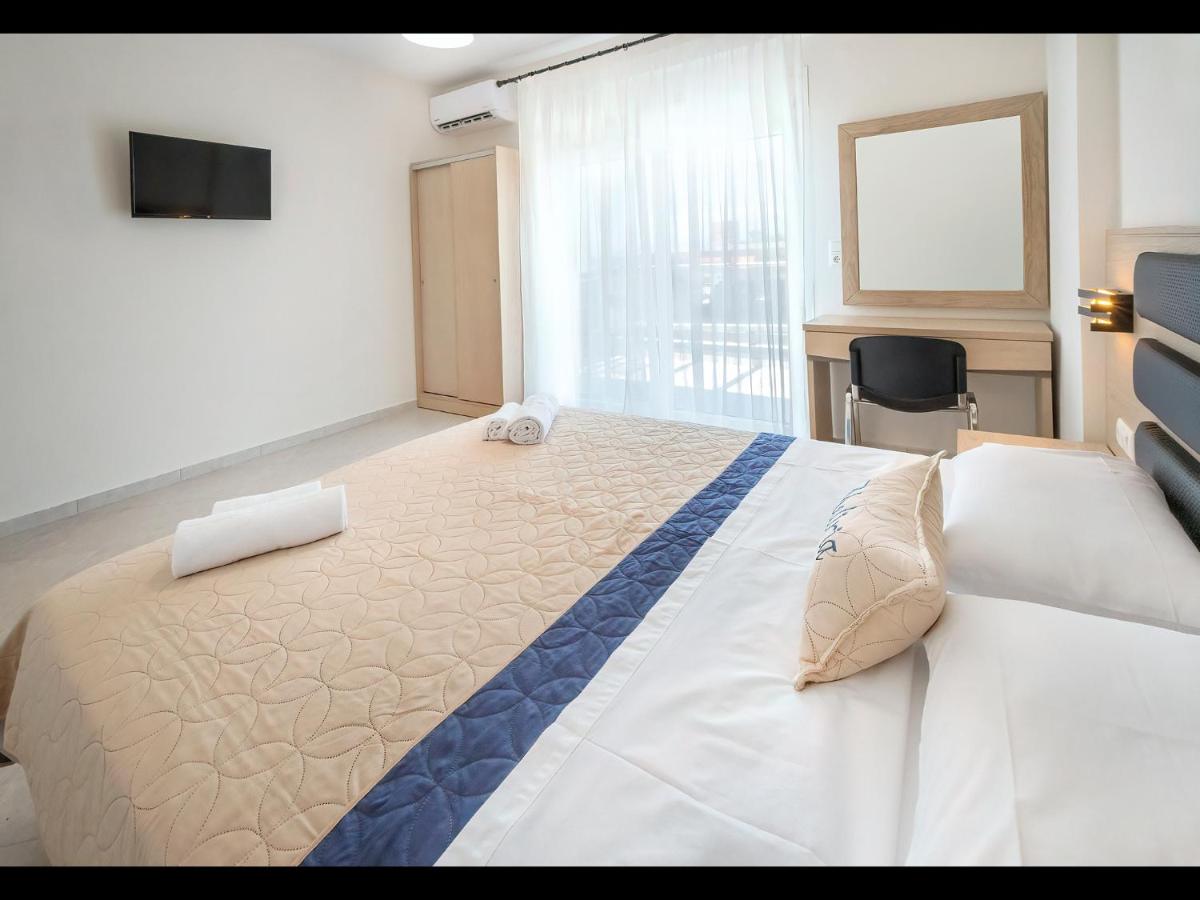 Deluxe Apartment photo 3